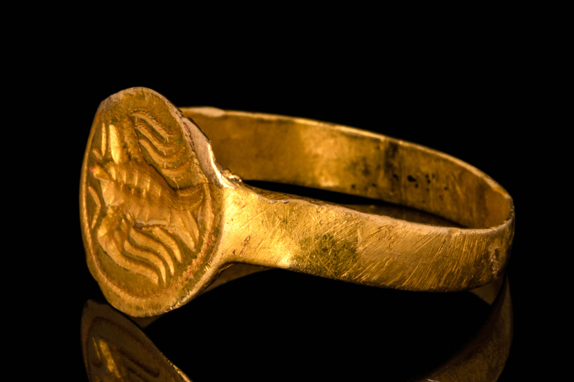 GREEK HELLENISTIC GOLD RING WITH BIRD WITH SPREAD WINGS - Bild 3 aus 6