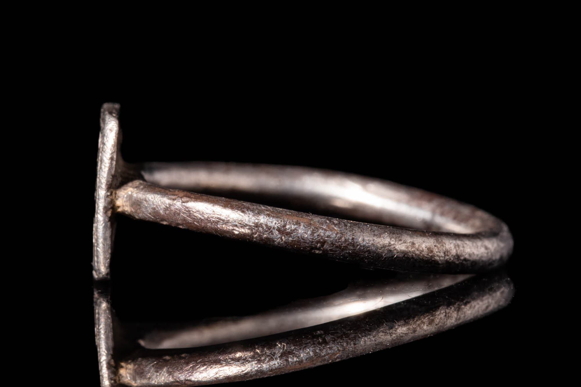 BYZANTINE SILVER FINGER RING WITH MONOGRAMS - Image 3 of 4