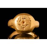 RARE JAVANESE GOLD RING WITH SRI MOTIF