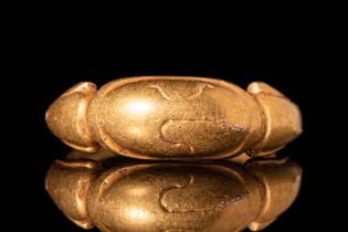 JAVANESE GOLD FINGER RING WITH SRI SYMBOL