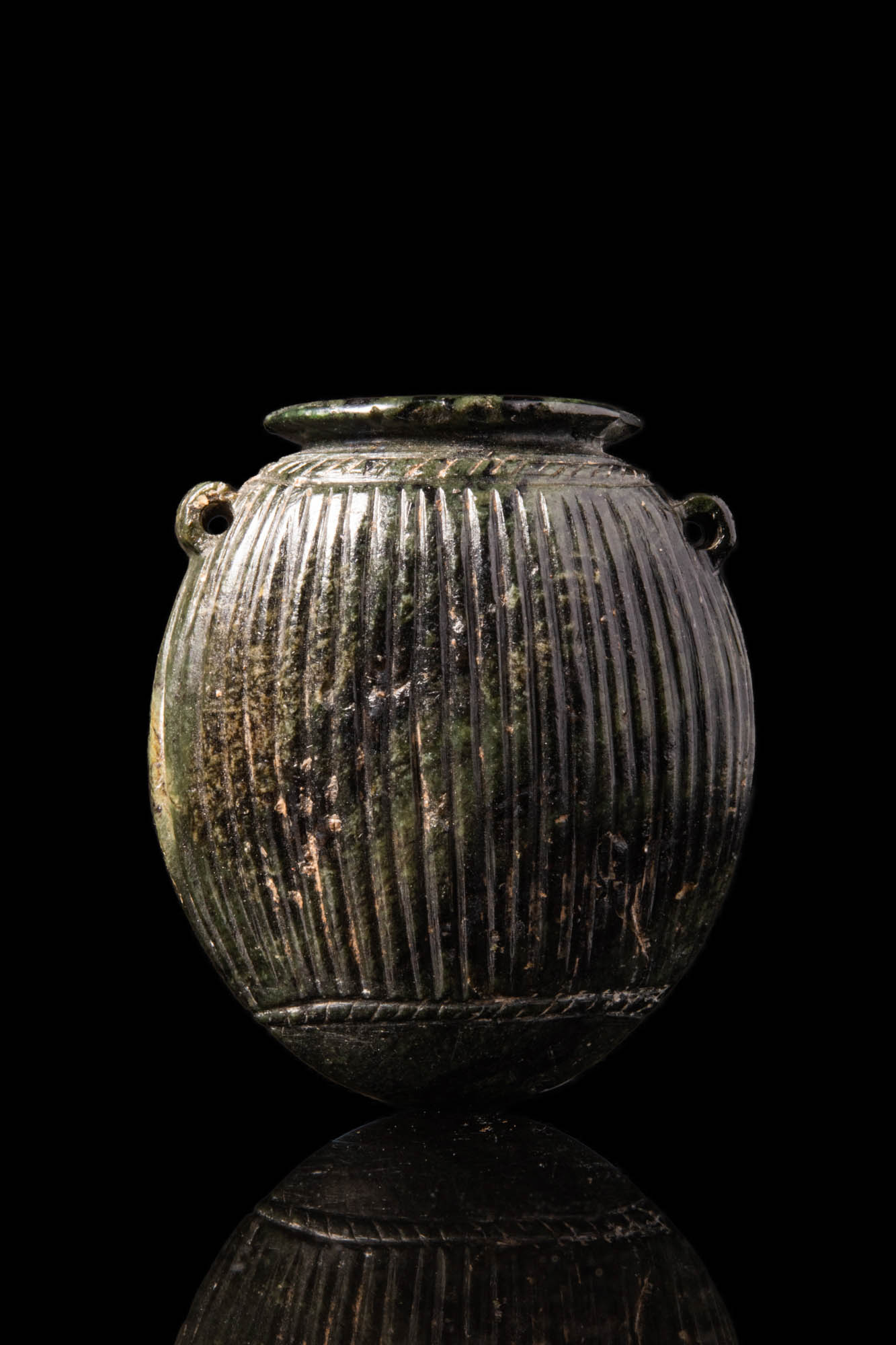 EGYPTIAN PREDYNASTIC GREEN STONE JAR - Image 3 of 4