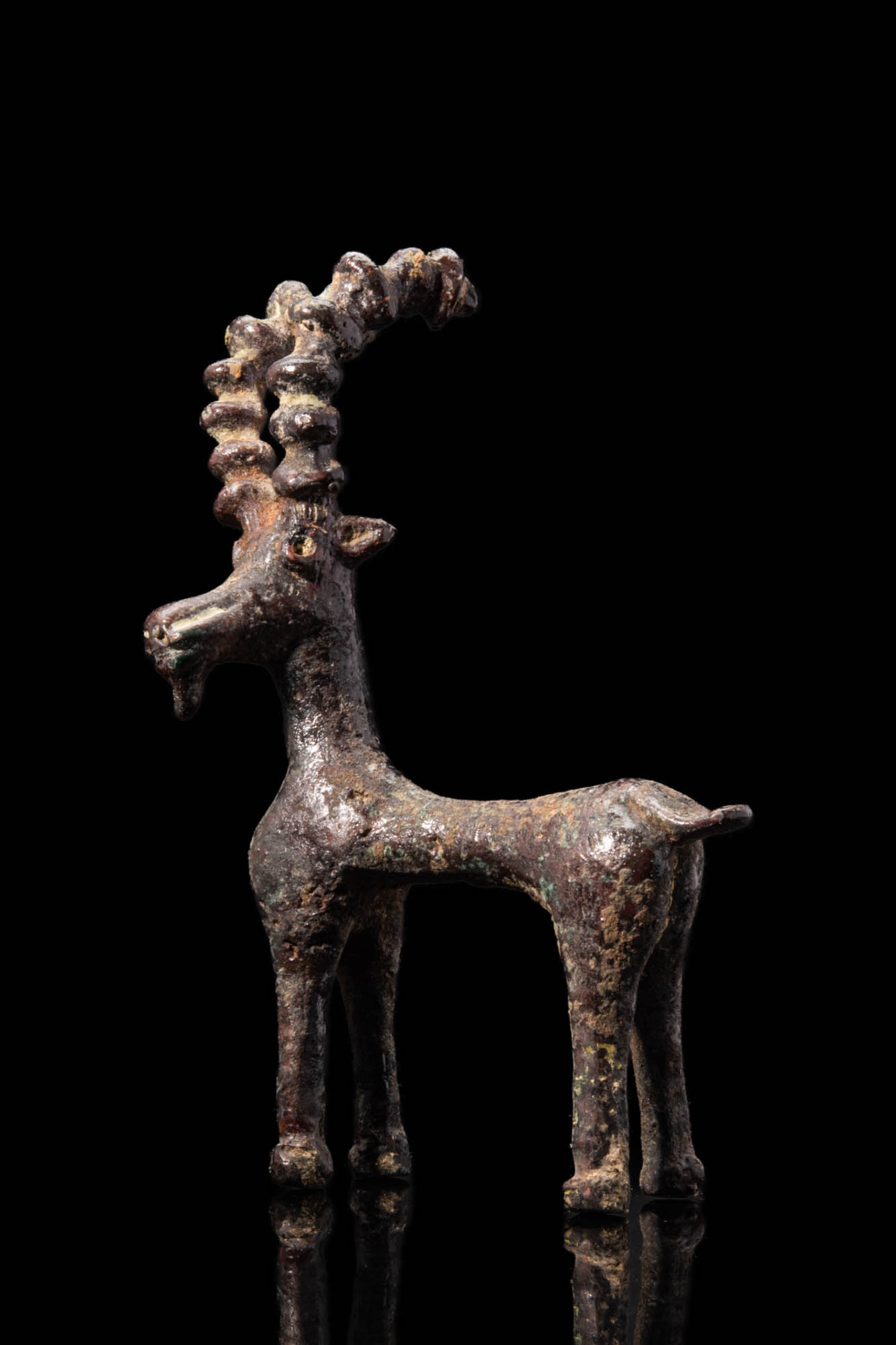 LARGE WESTERN ASIATIC BRONZE IBEX FIGURINE WITH INLAID EYES - Image 3 of 4