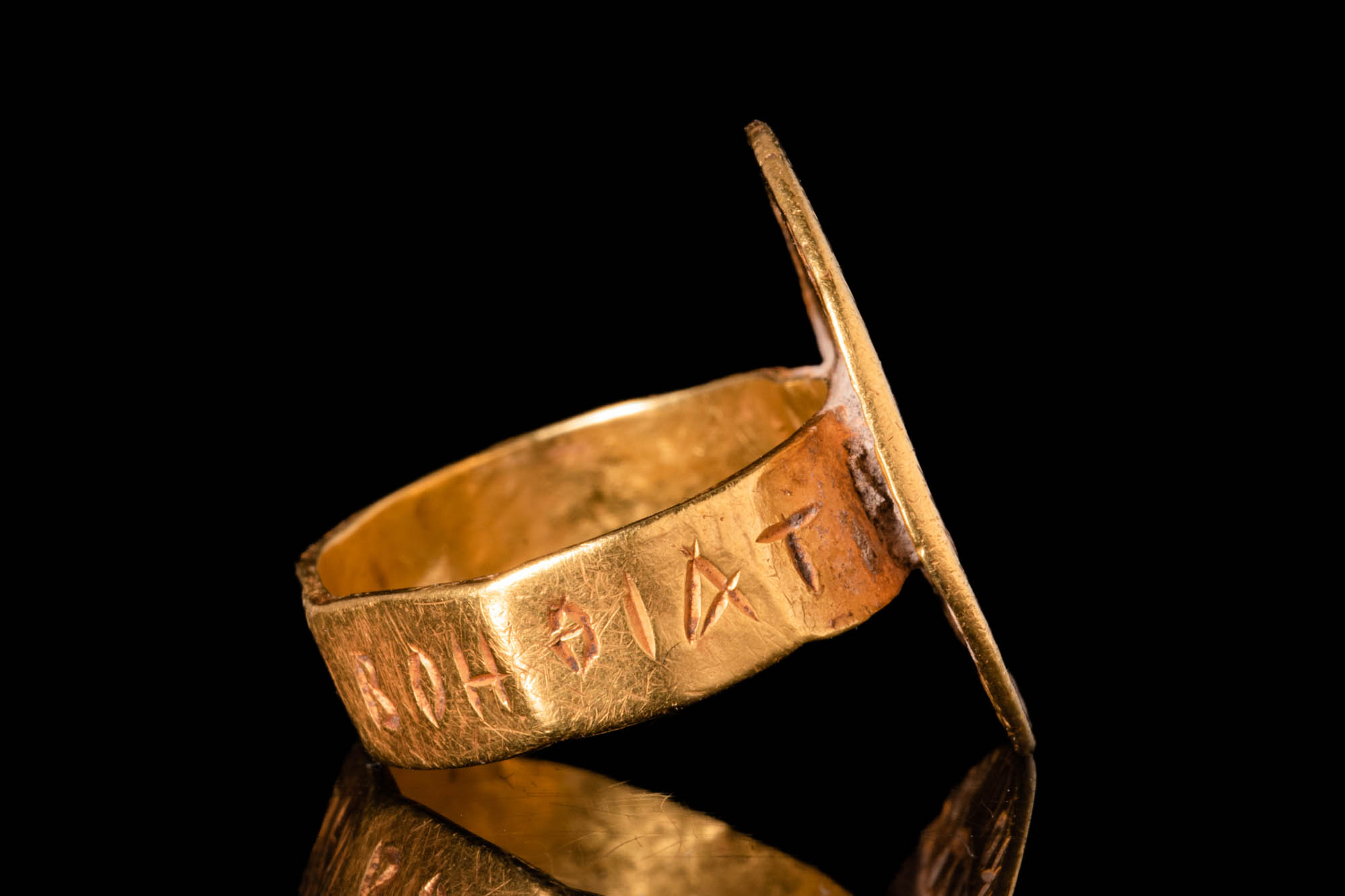 BYZANTINE GOLD AMULET RING WITH MOTIF AGAINST EVIL - Image 5 of 7