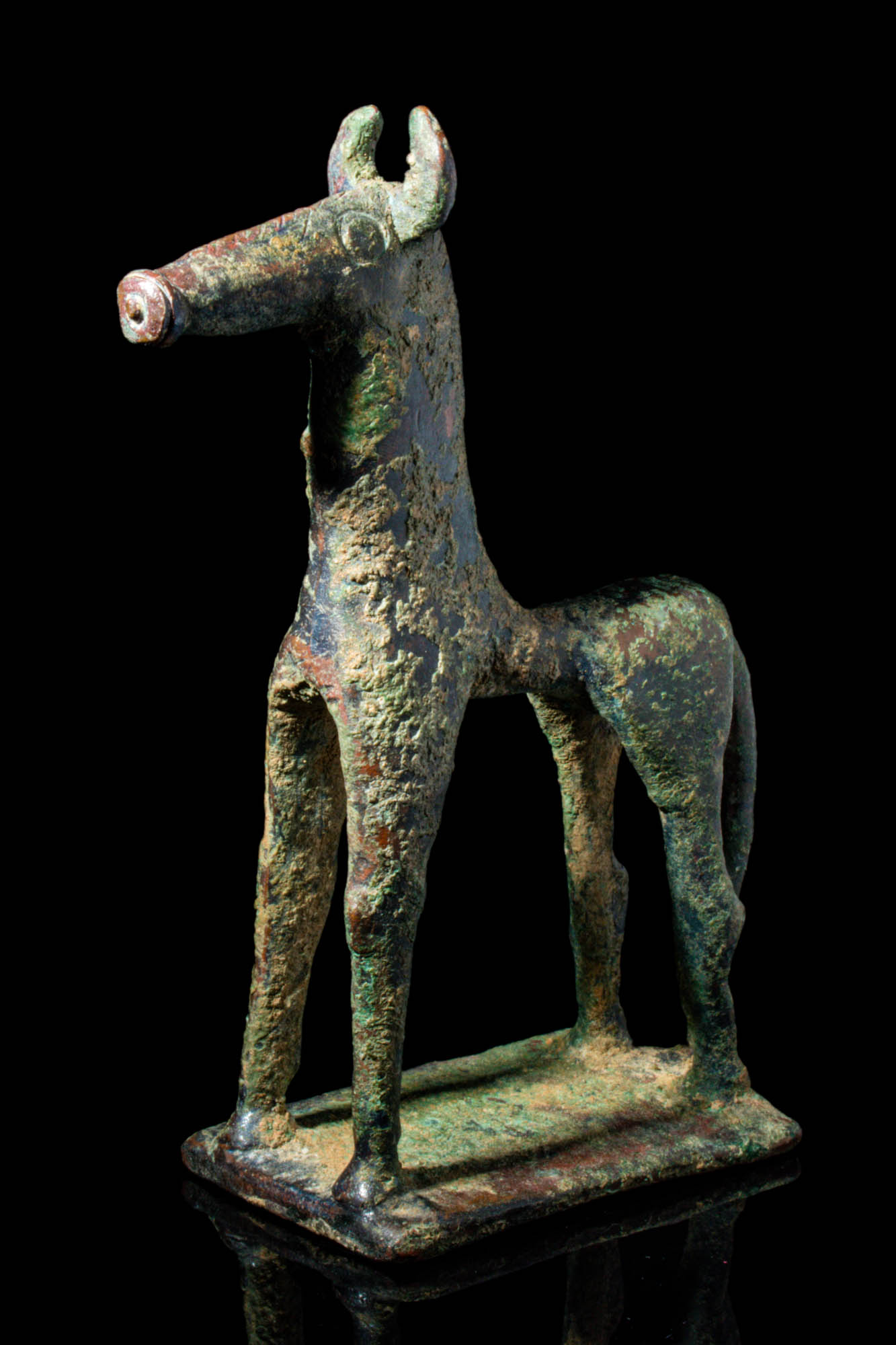 GREEK GEOMETRIC PERIOD BRONZE HORSE - Image 2 of 3