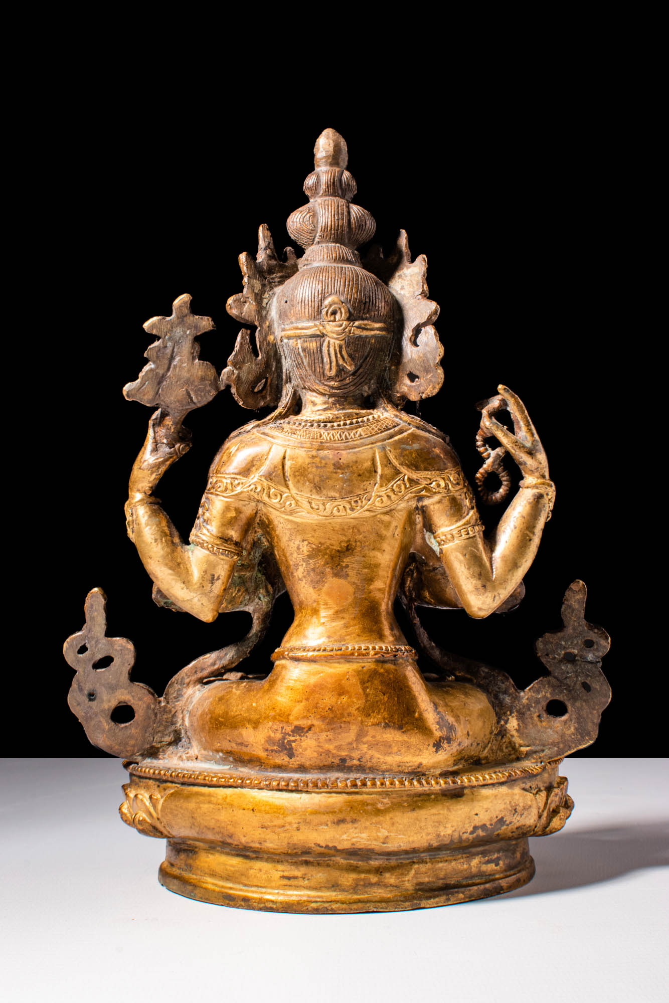 SINO-TIBETAN BEJEWELLED GILDED BRASS AVALOKITESHVARA - Image 4 of 6