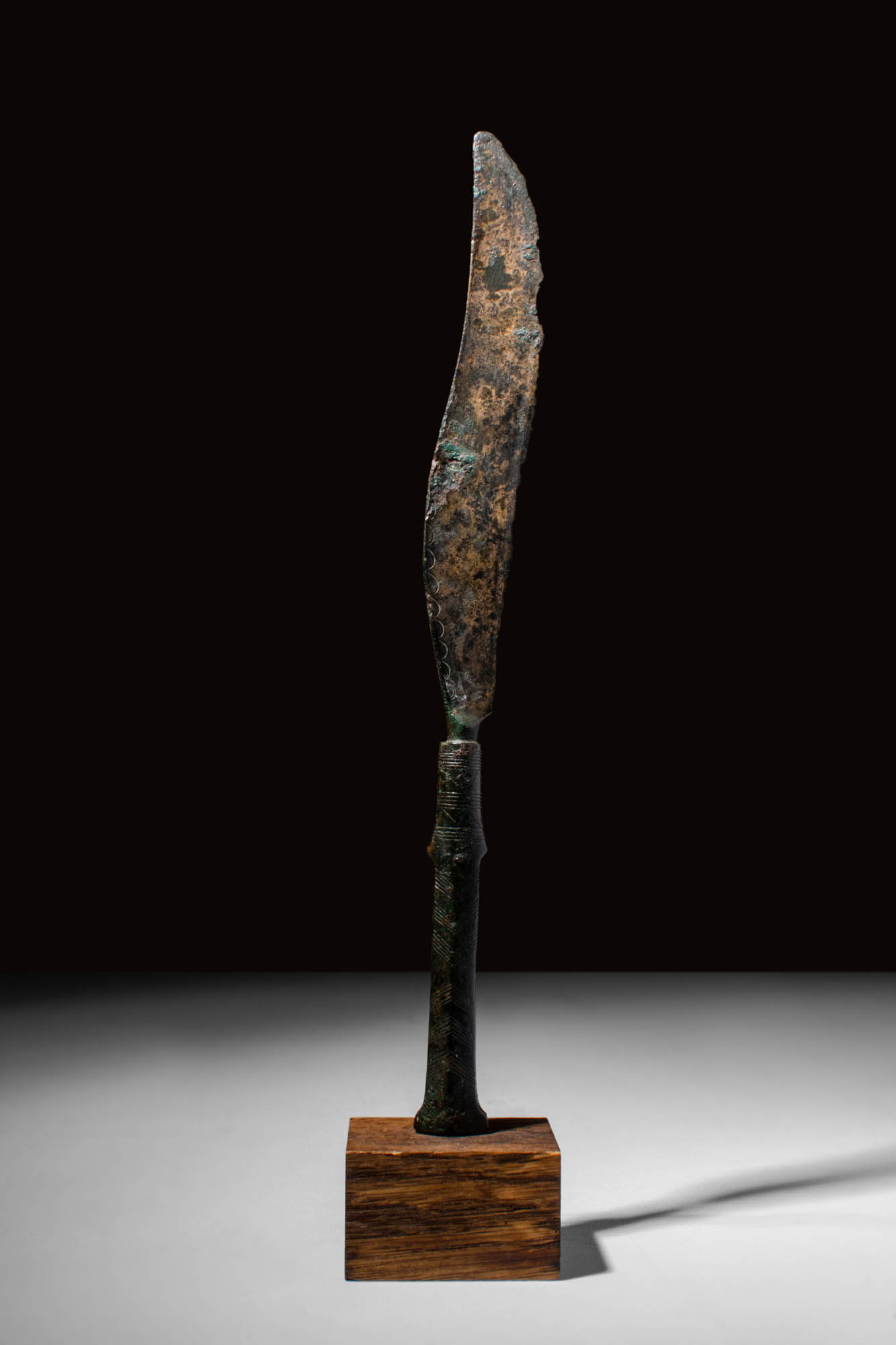 BRONZE AGE BRONZE KNIFE DECORATED WITH GEOMETRIC MOTIF - Image 2 of 2