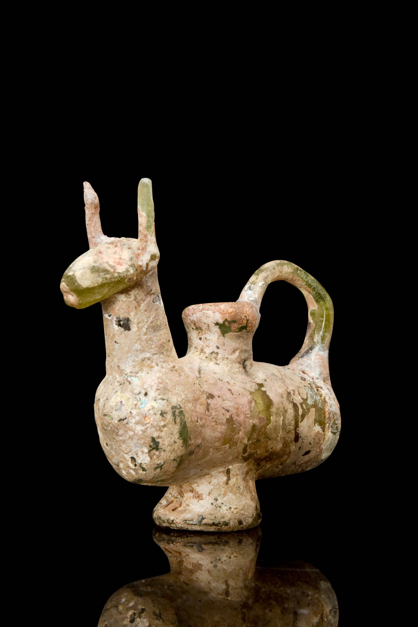 EARLY ISLAMIC ZOOMORPHIC GLASS VESSEL - Image 3 of 7