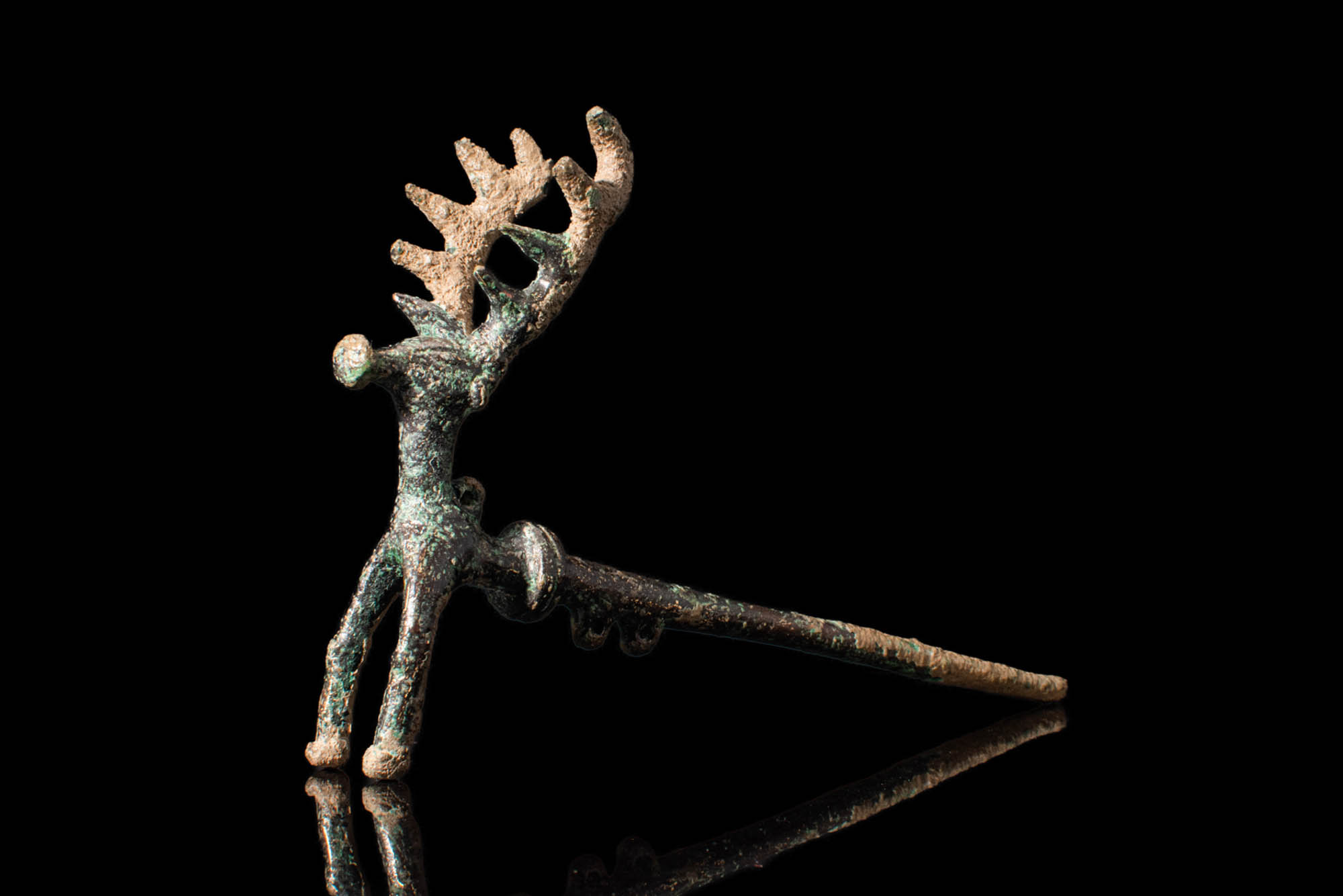 WESTERN ASIATIC BRONZE PIN WITH A STAG - Image 2 of 4