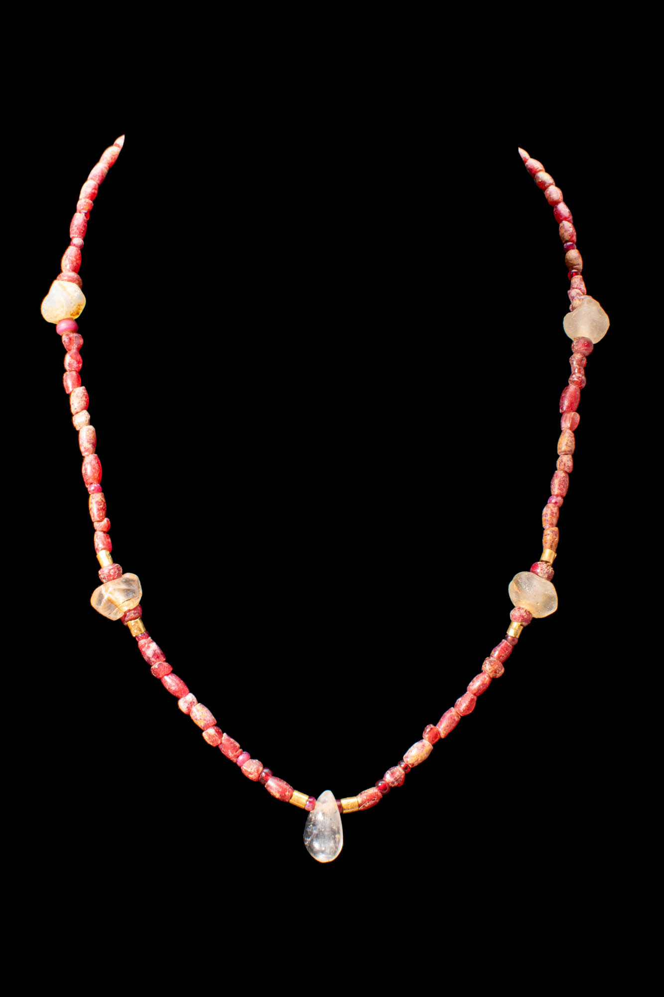 ROMANO-EGYPTIAN CARNELIAN AND ROCK CRYSTAL NECKLACE