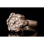 BYZANTINE SOLID SILVER FINGER RING WITH BEZEL FLOWER SHAPED