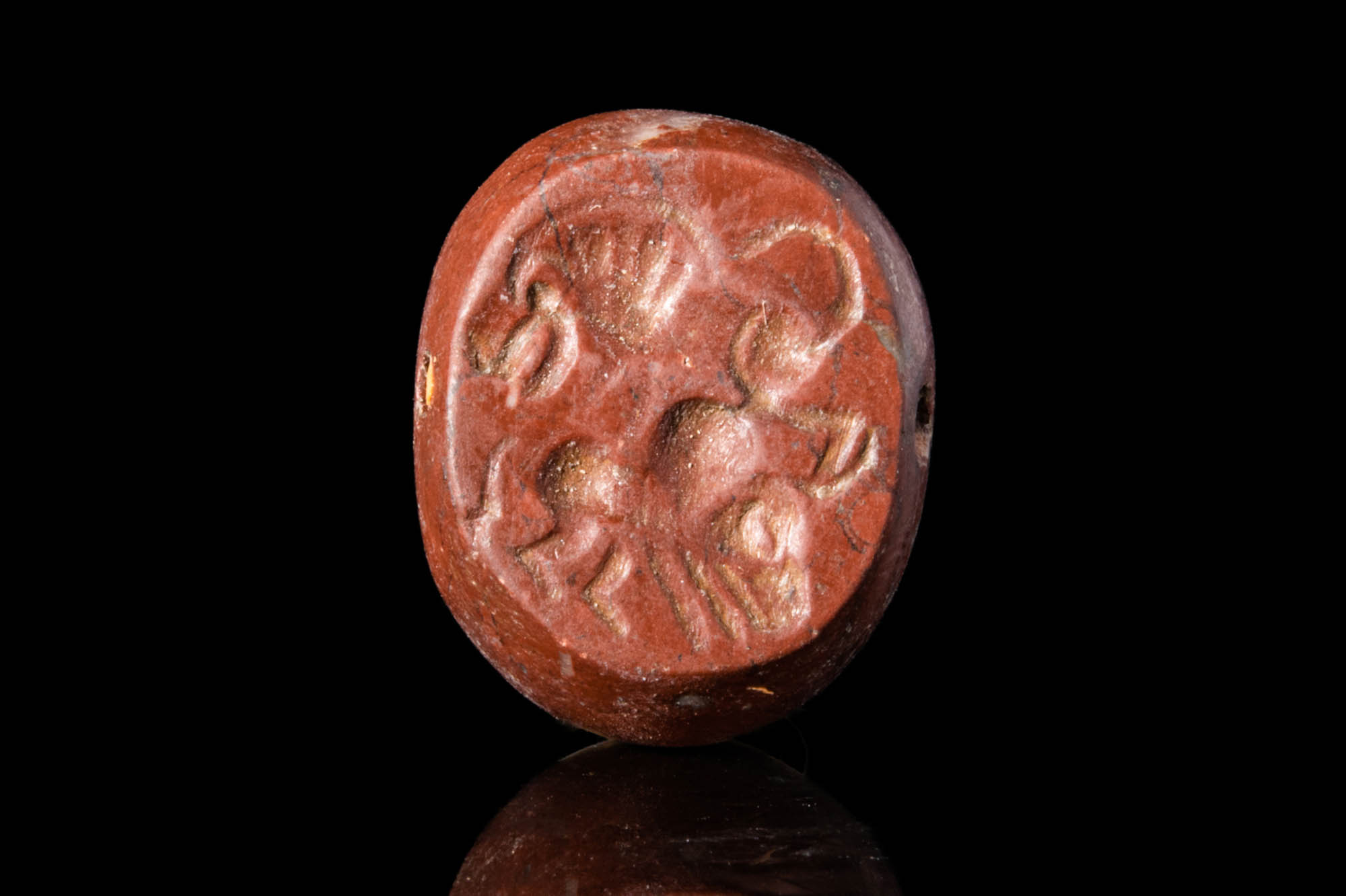 SASANIAN RED JASPER STAMP SEAL OF A LION ATTACKING A ZEBU BULL - Image 3 of 4