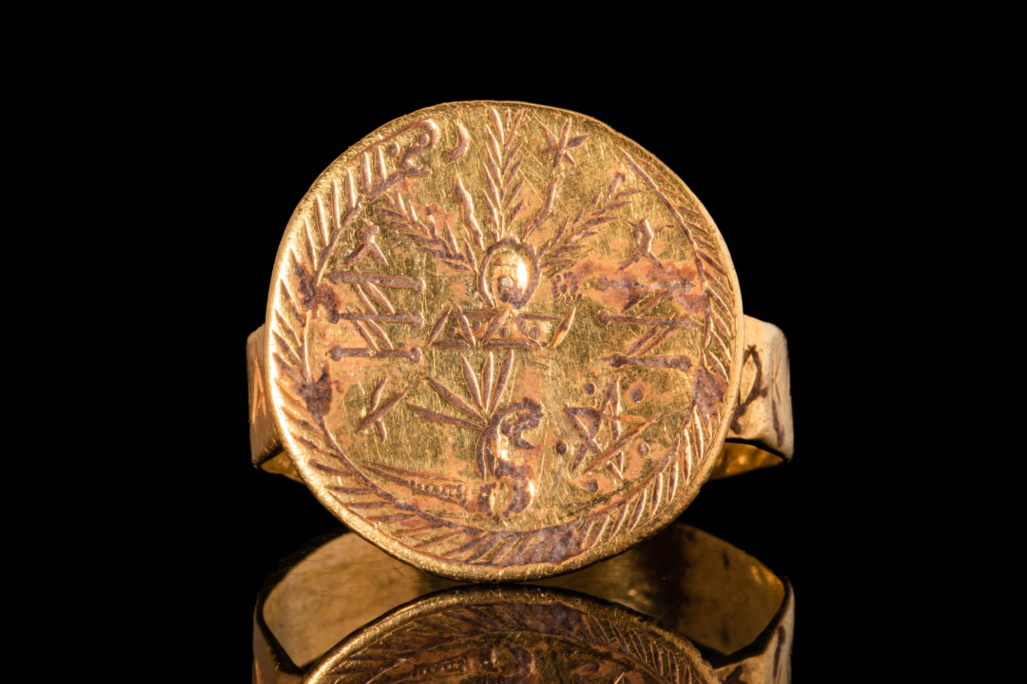 BYZANTINE GOLD AMULET RING WITH MOTIF AGAINST EVIL - Image 2 of 7