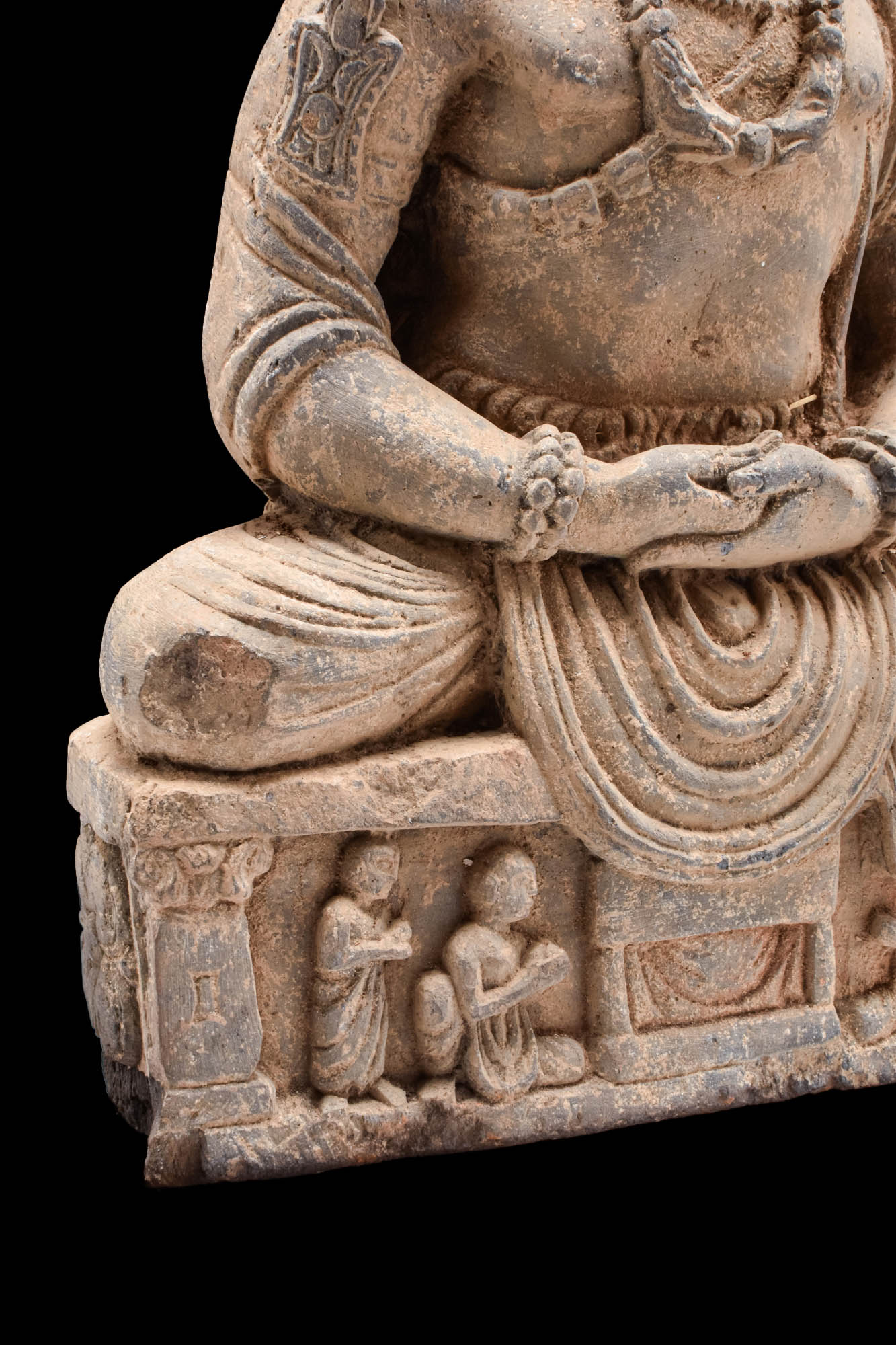 GANDHARAN SCHIST SEATED BODHISATTVA MAITREYA - Image 6 of 7