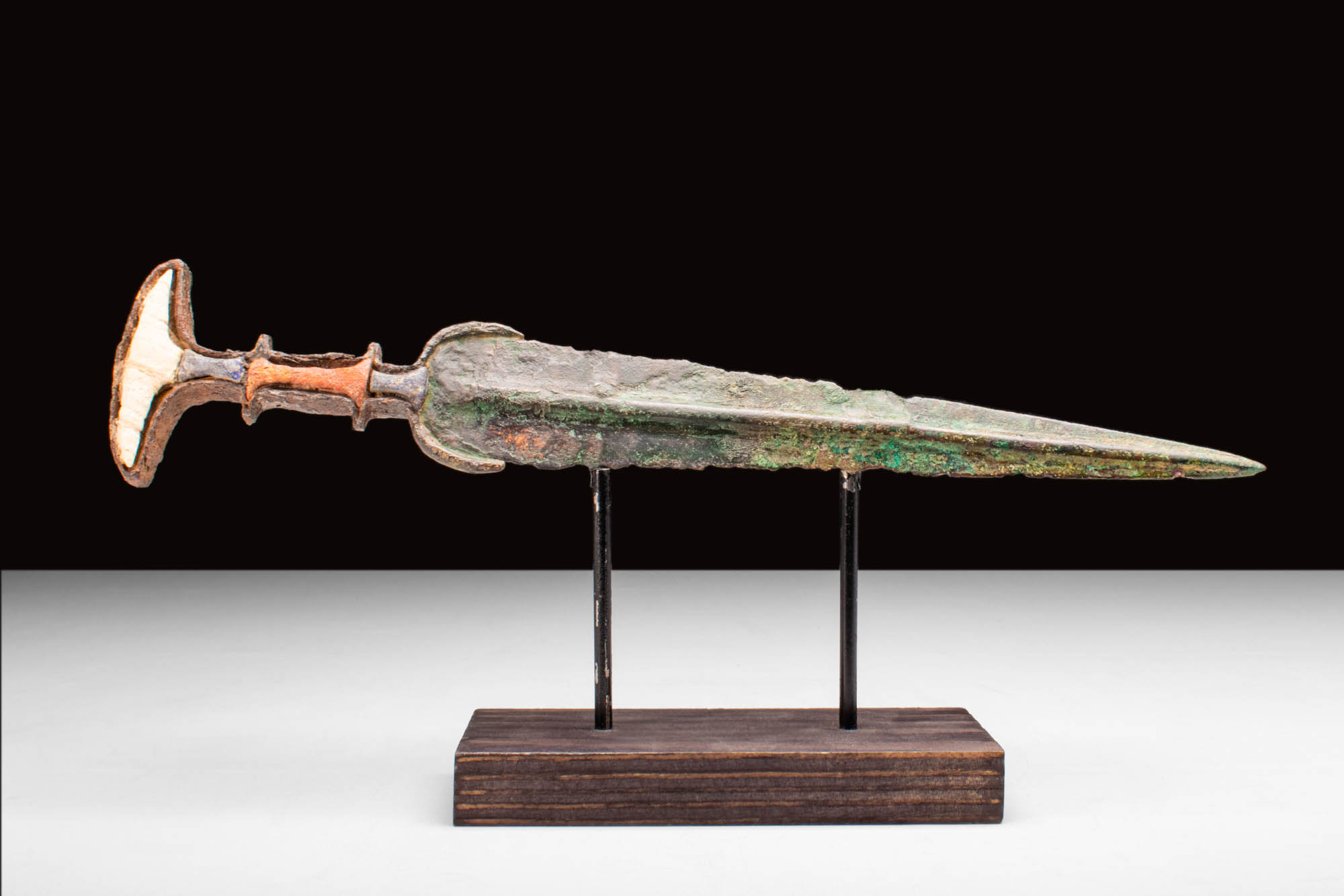 WESTERN ASIATIC BRONZE SWORD