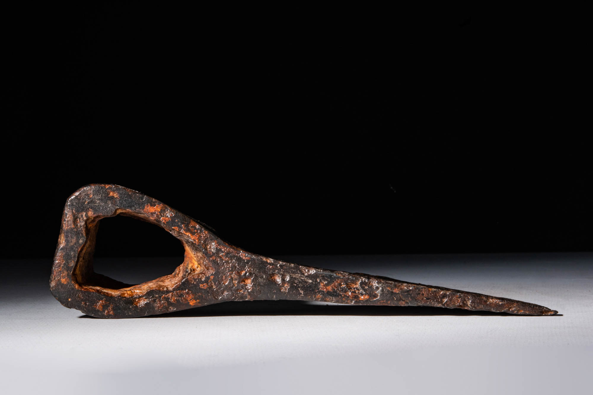 VIKING AGE IRON AXE HEAD - Image 3 of 3