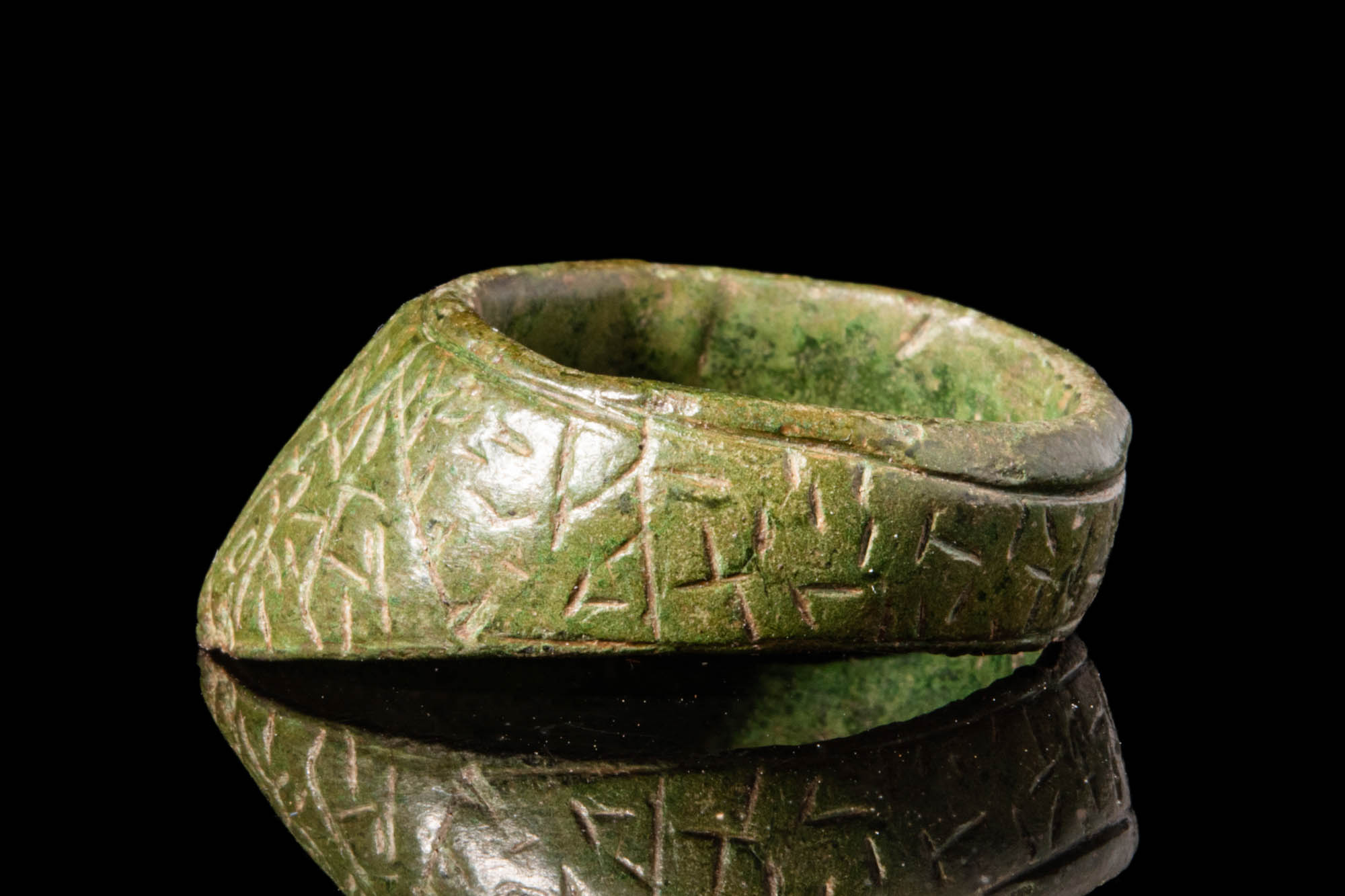 MEDIEVAL BRONZE ARCHER RING - Image 5 of 5