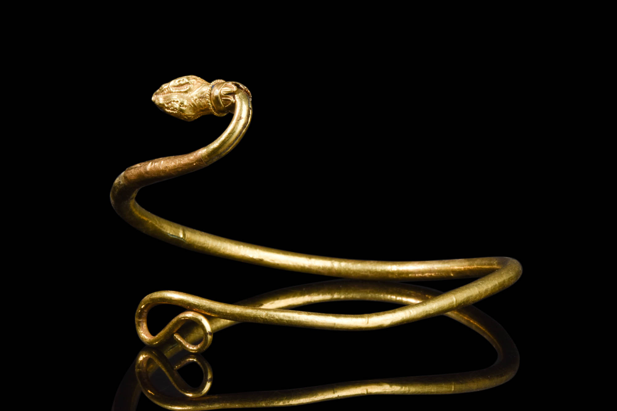 HEAVY PTOLEMAIC GOLD ARM RING