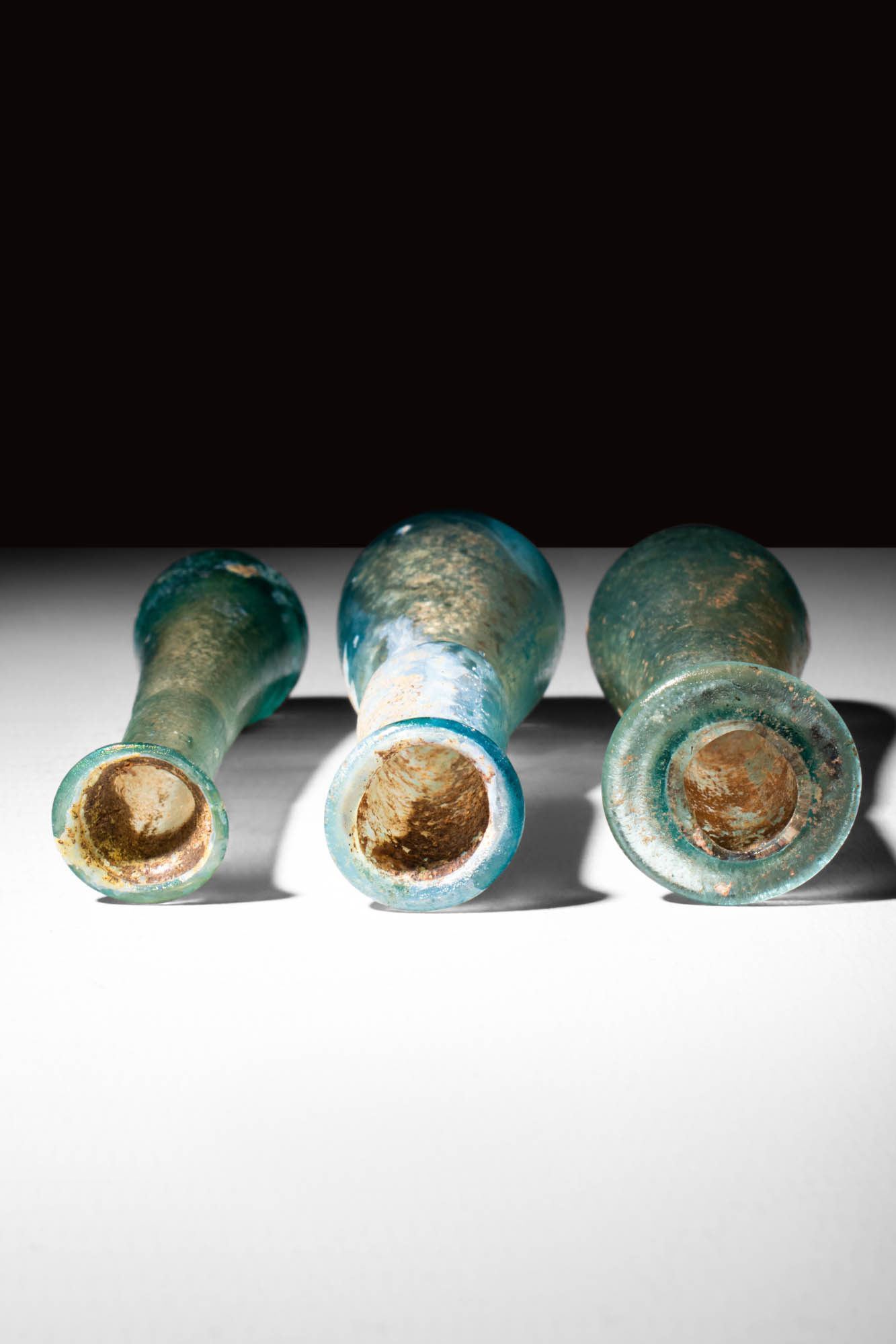COLLECTION OF THREE ROMAN GLASS VESSELS - Image 3 of 4