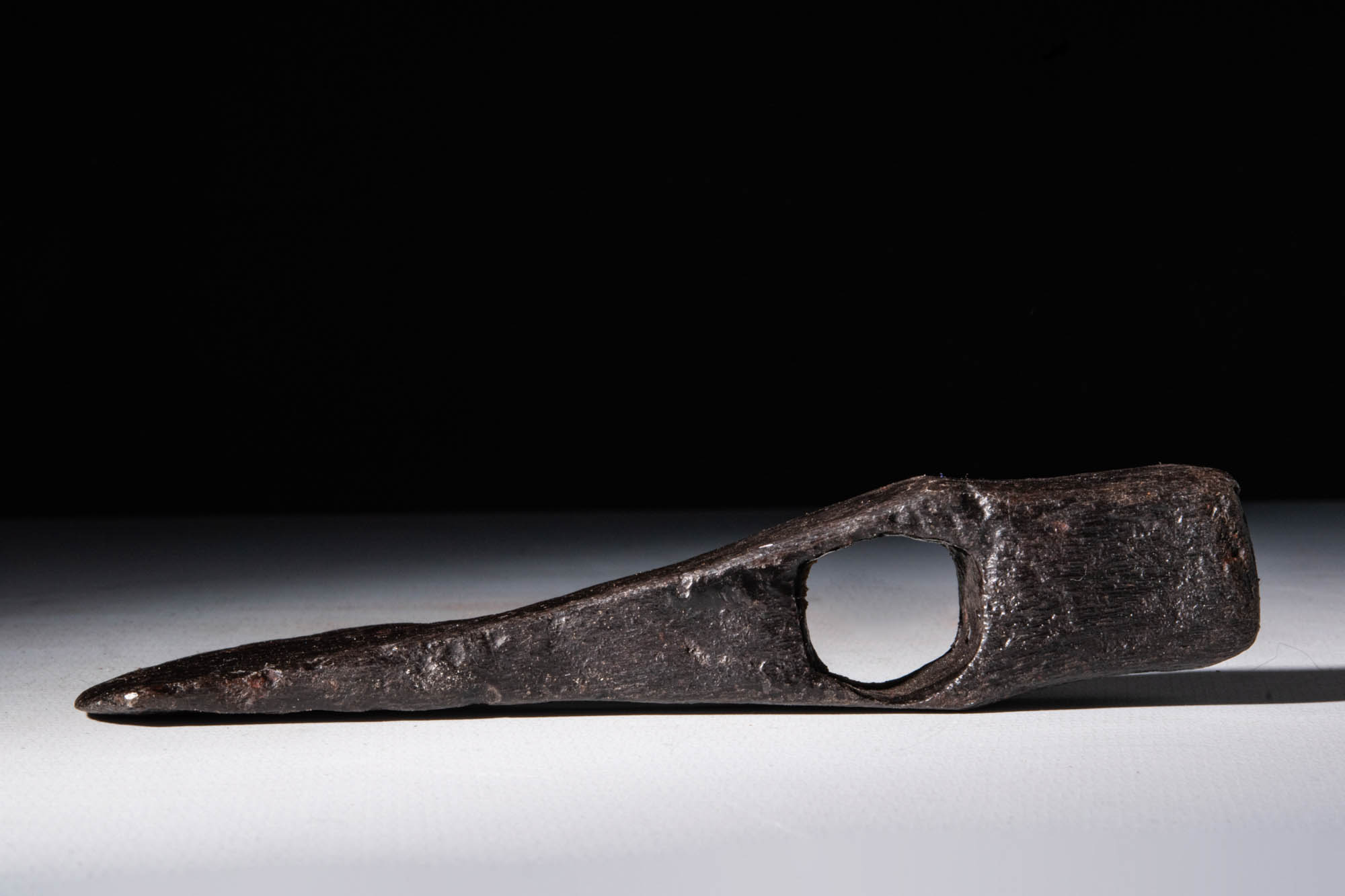 VIKING AGE IRON AXE HEAD - Image 3 of 3