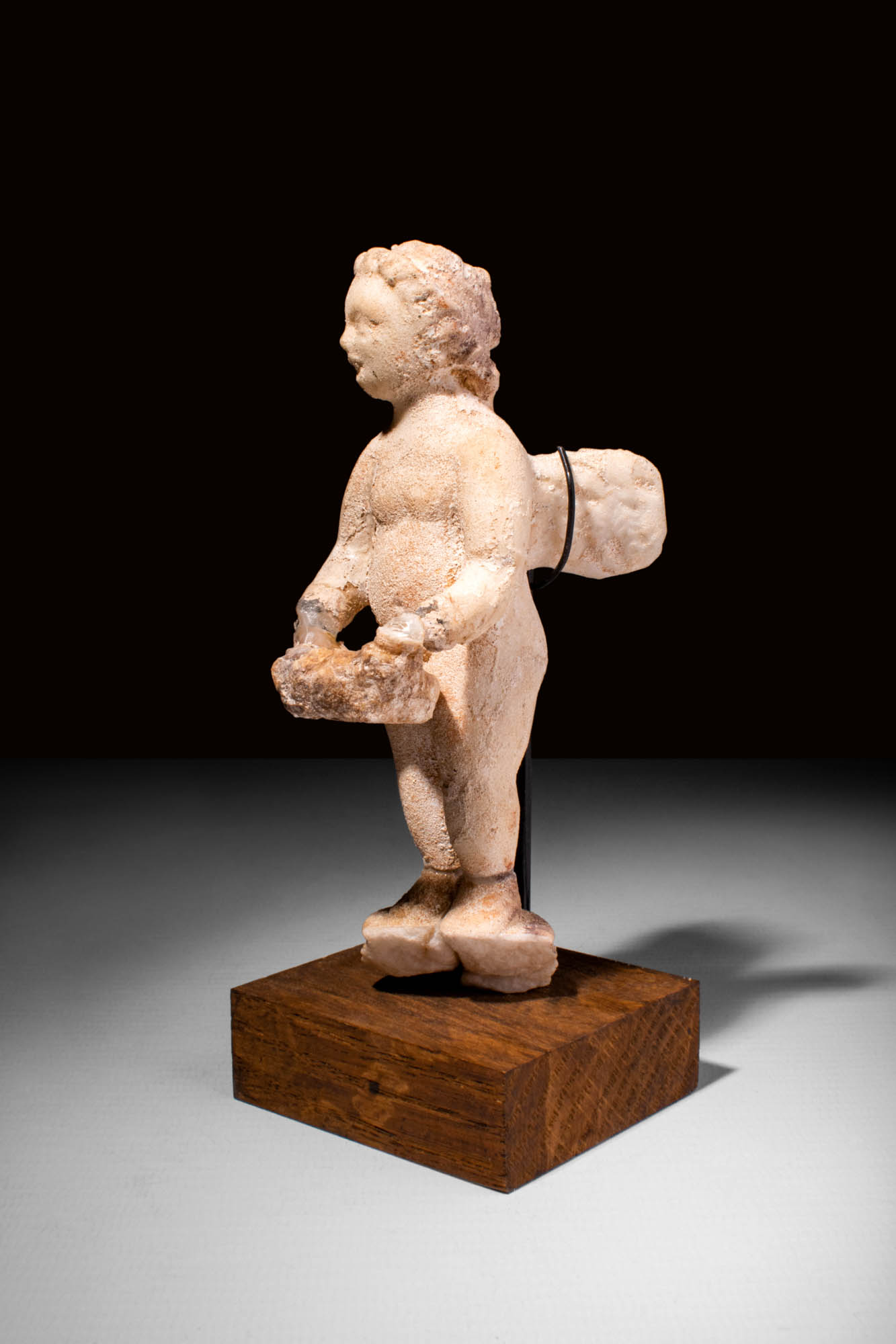 ROMAN MARBLE WINGED CUPID - Image 2 of 4