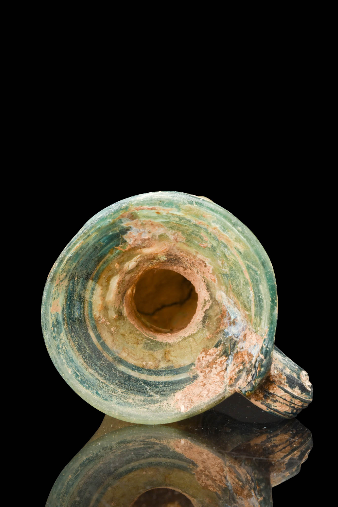 ROMAN GLASS JUG WITH HANDLE - Image 4 of 5