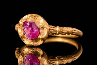 MEDIEVAL GOLD RING WITH RED RUBY