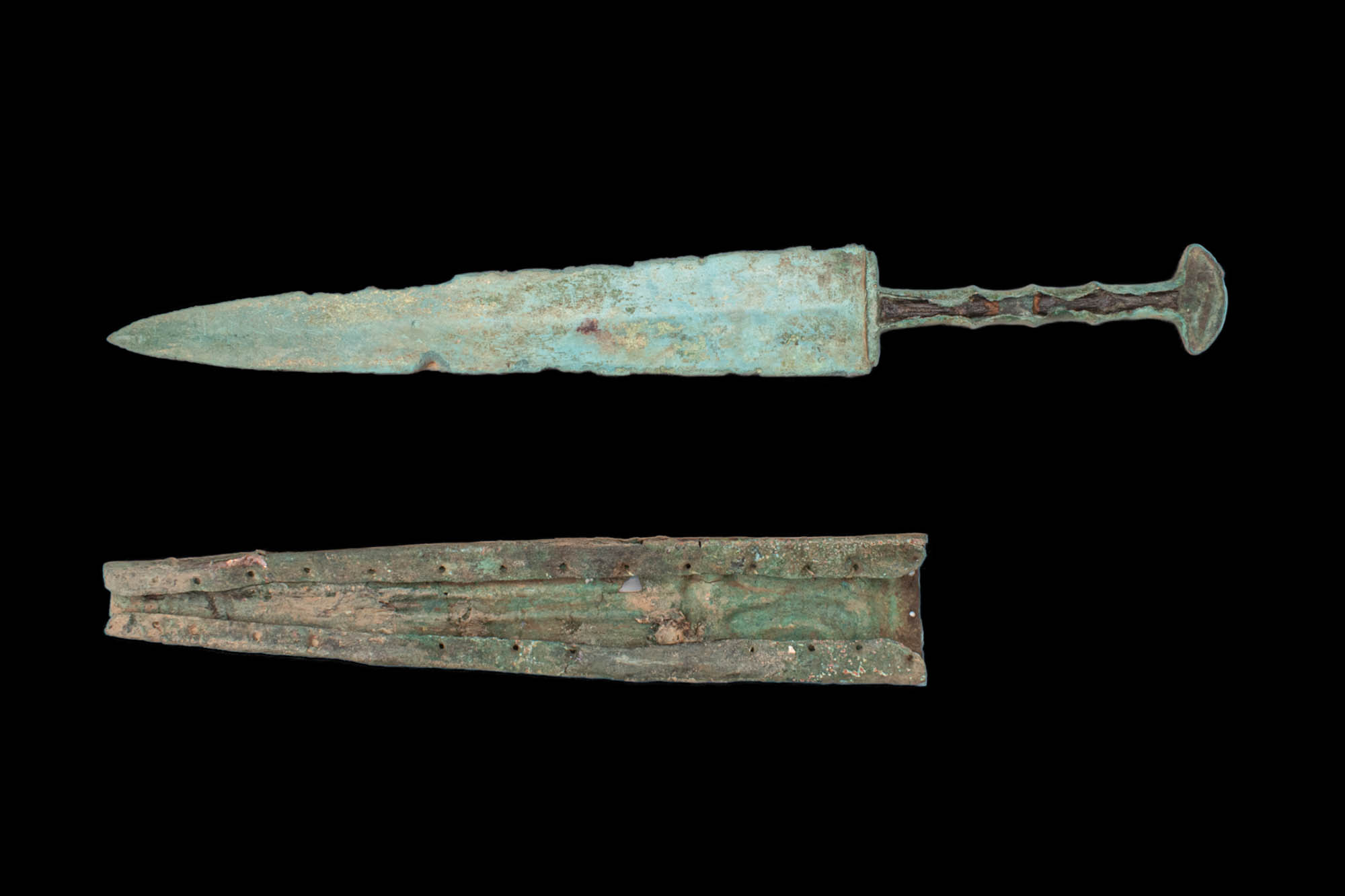 ANCIENT BRONZE SWORD WITH A DECORATED SCABBARD - Image 2 of 2