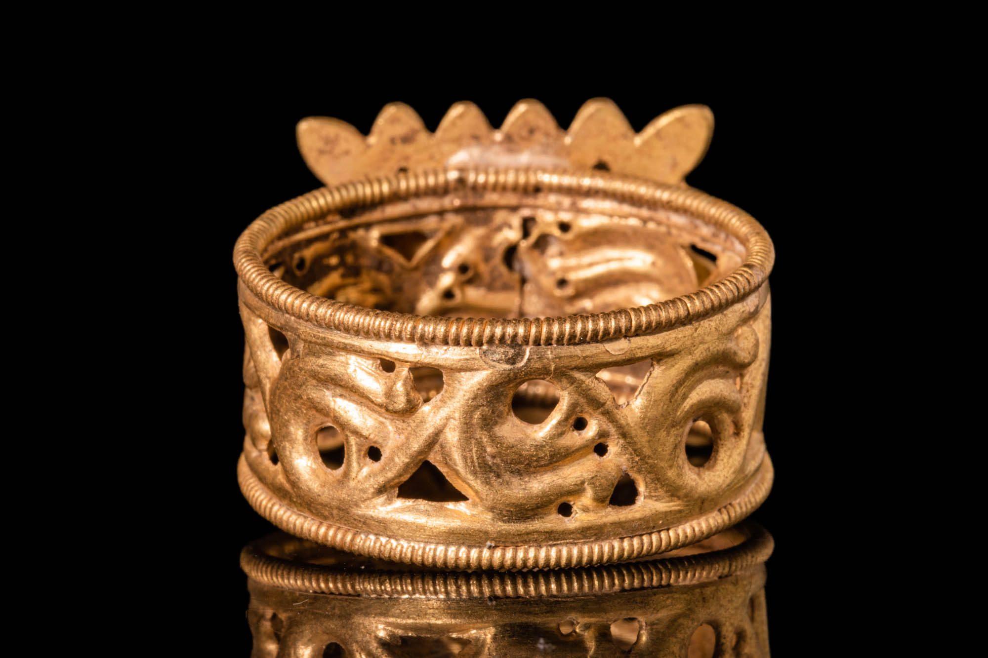 EARLY BYZANTINE GOLD RING WITH GARNET - Bild 4 aus 5