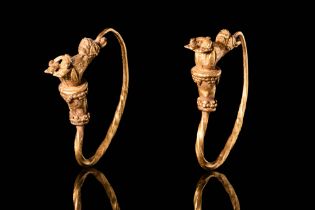 HELLENISTIC GOLD EARRINGS WITH ANIMAL PROTOMES
