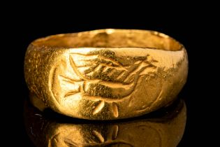 BYZANTINE GOLD RING WITH DOVE