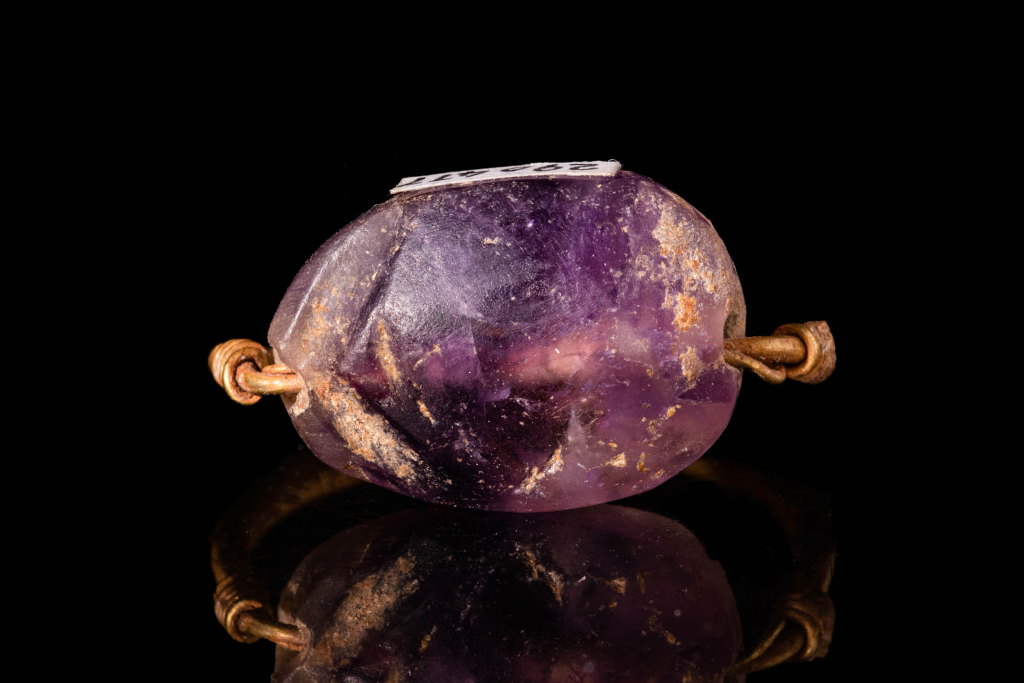 EGYPTIAN GOLD FINGER RING WITH STUNNING AMETHYST SCARAB - Image 3 of 5