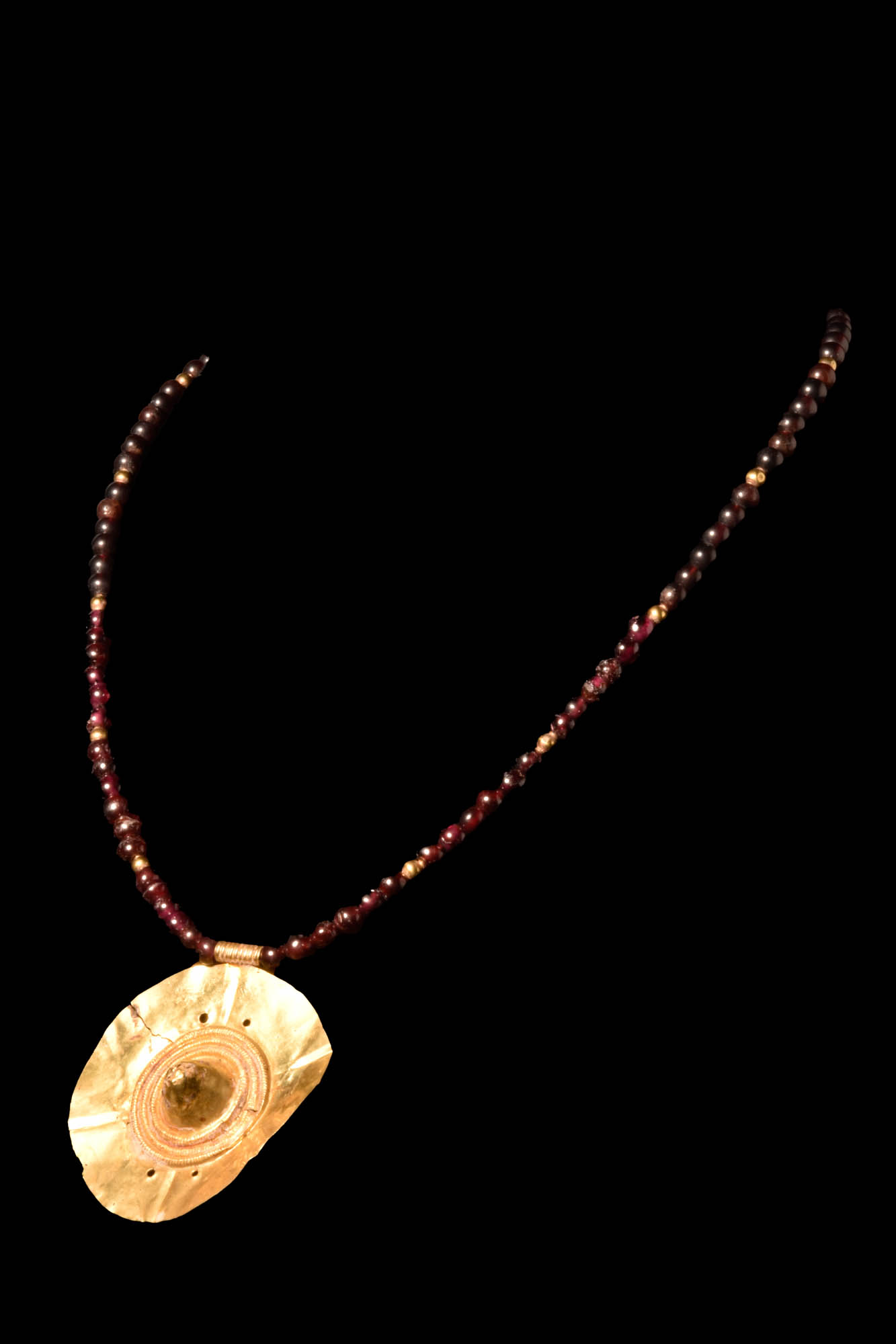 HELLENISTIC GOLD PENDANT AND NECKLACE - Image 2 of 4