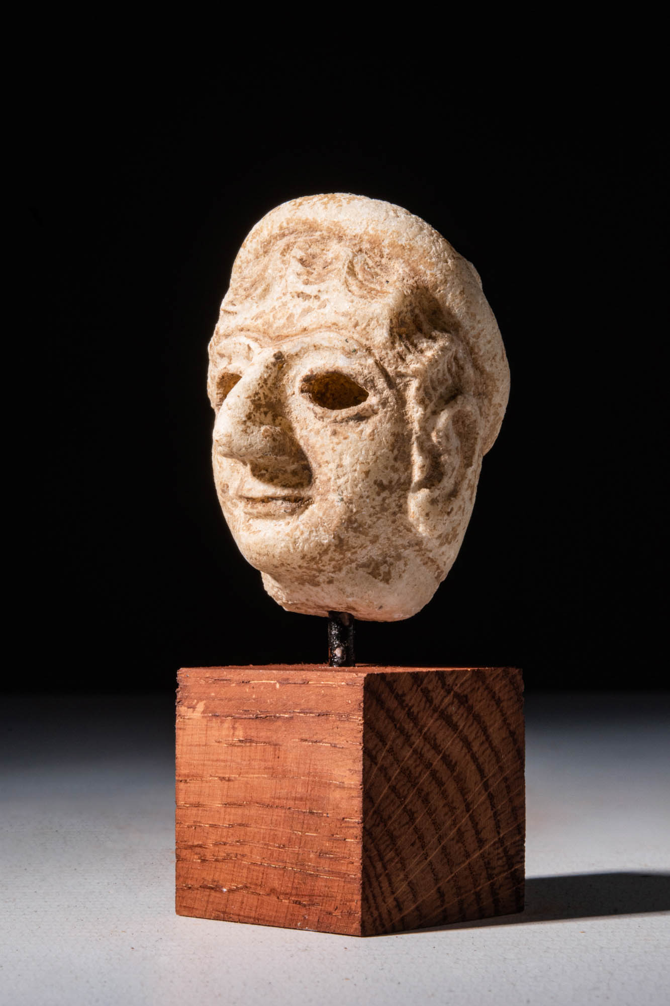 SUMERIAN HEAD OF STATUETTE - Image 2 of 5