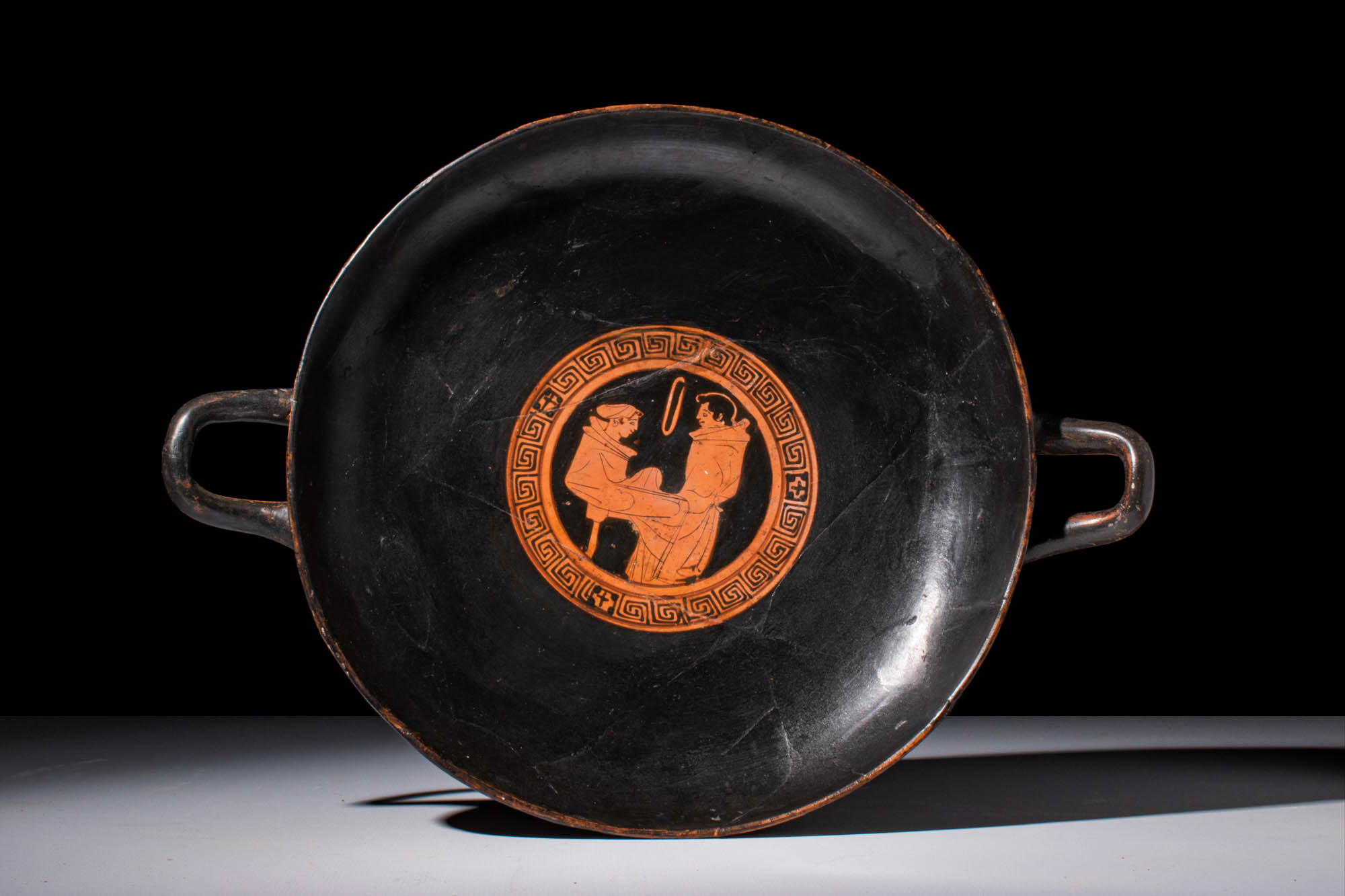 ATTIC RED FIGURE KYLIX DEPICTING A DEPARTURE SCENE - TL TESTED - Image 3 of 6