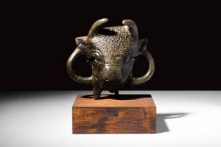 ROMAN BRONZE BULL APPLIQUE