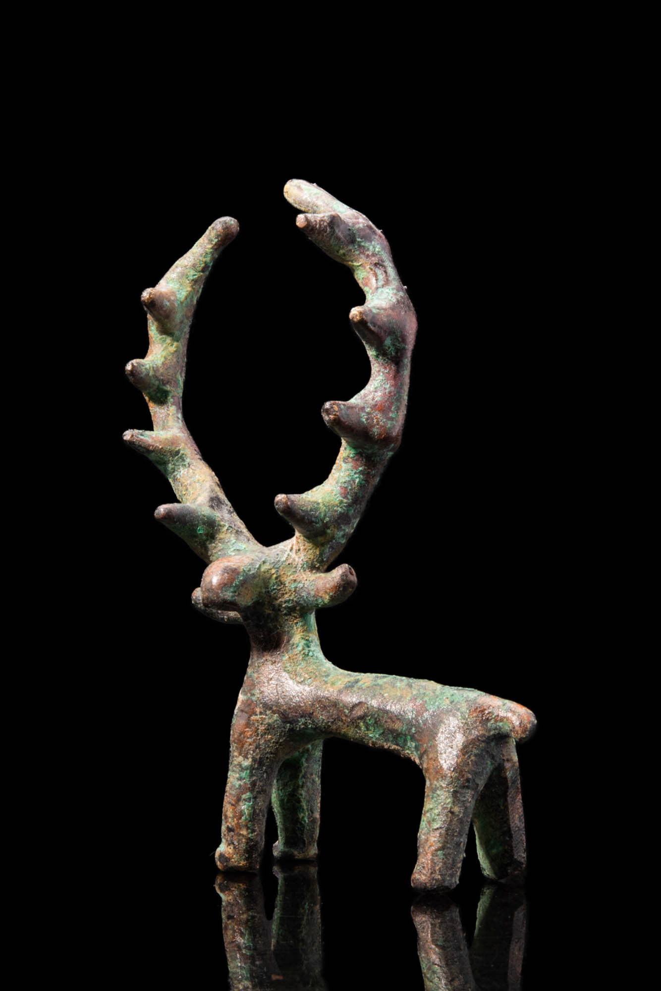 WESTERN ASIATIC BRONZE STAG FIGURINE - Image 2 of 4