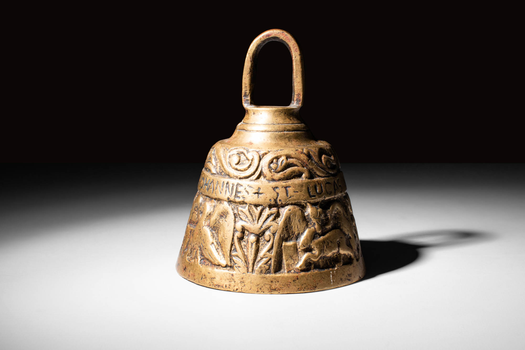 LATE MEDIEVAL BRITISH BRASS BELL - Image 4 of 6