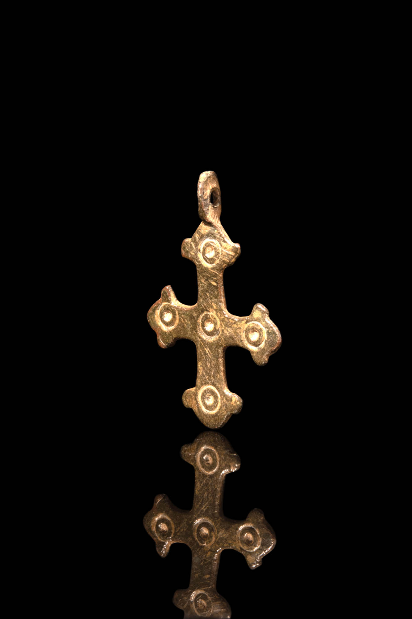 BYZANTINE BRONZE CROSS PENDANT REPRESENTING THE FIVE WOUNDS OF CHRIST - Image 2 of 3