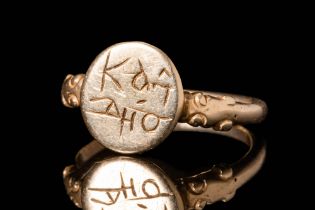 BYZANTINE ELECTRUM GOLD RING WITH INSCRIBED BEZEL