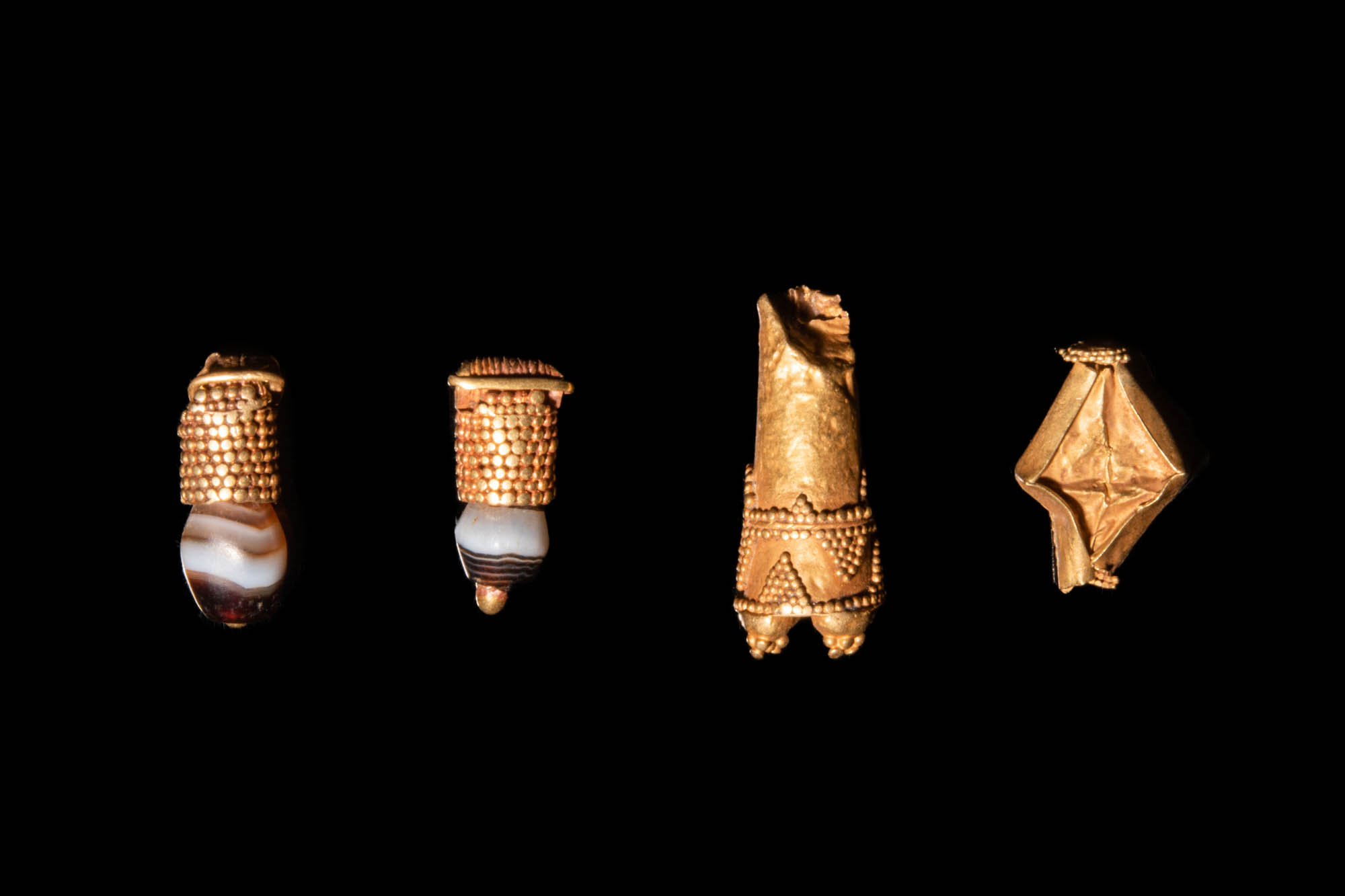 FOUR JAVANESE GOLD EARRINGS - Image 2 of 2