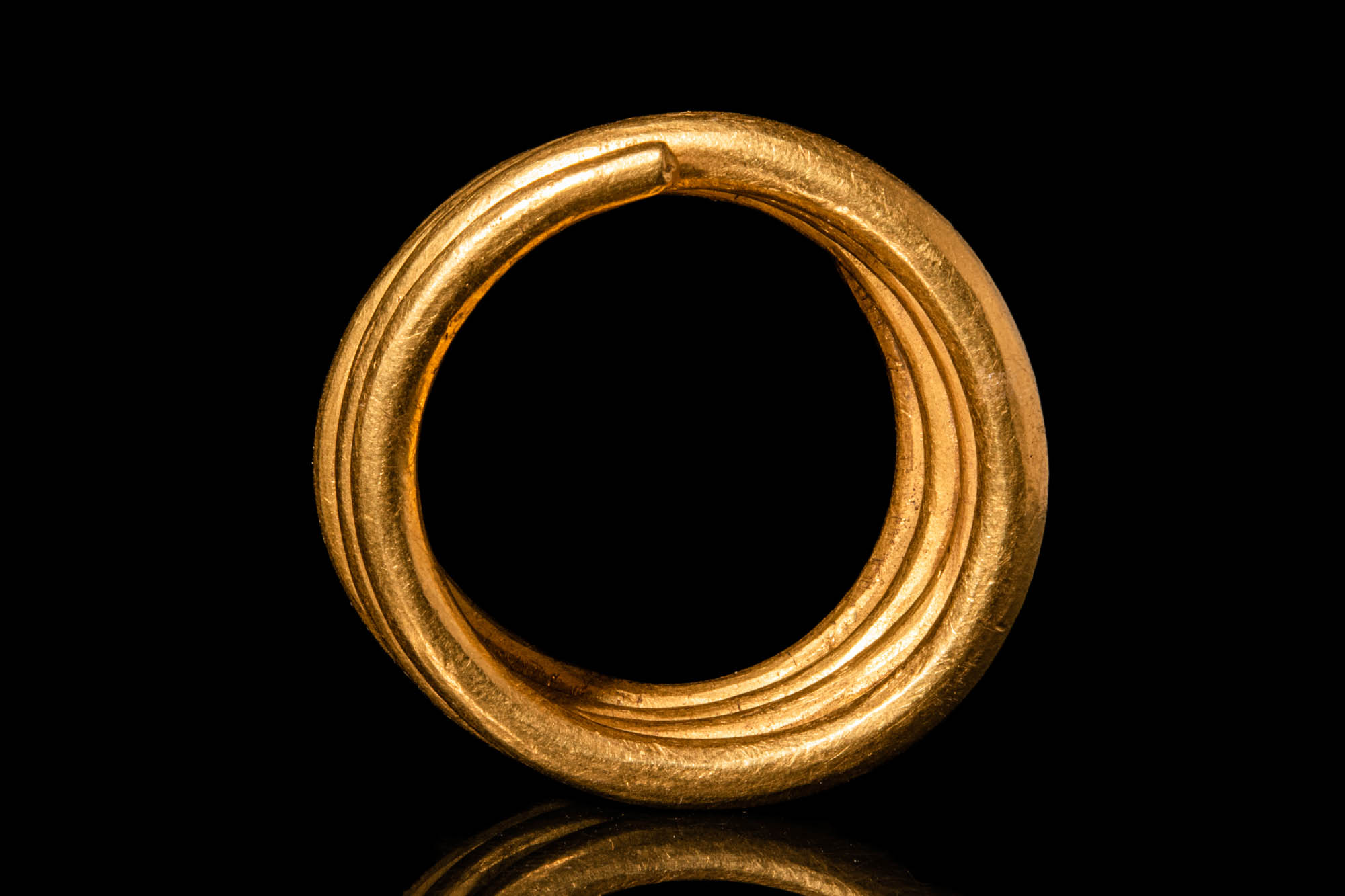 HEAVY BRONZE AGE GOLD HAIR RING - 177 GRAMS! - Image 4 of 4