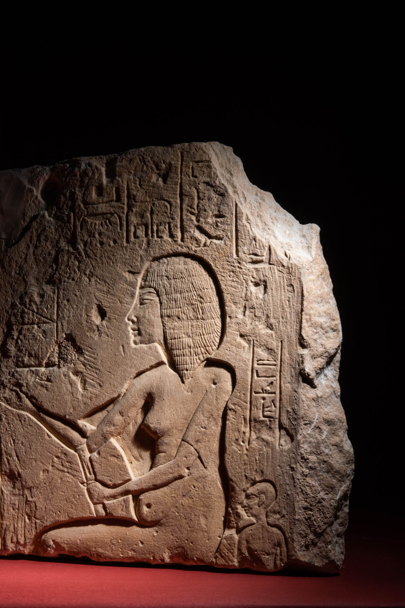 NEW KINGDOM EGYPTIAN RELIEF DEPICTING A HIGH OFFICIAL - Image 2 of 8