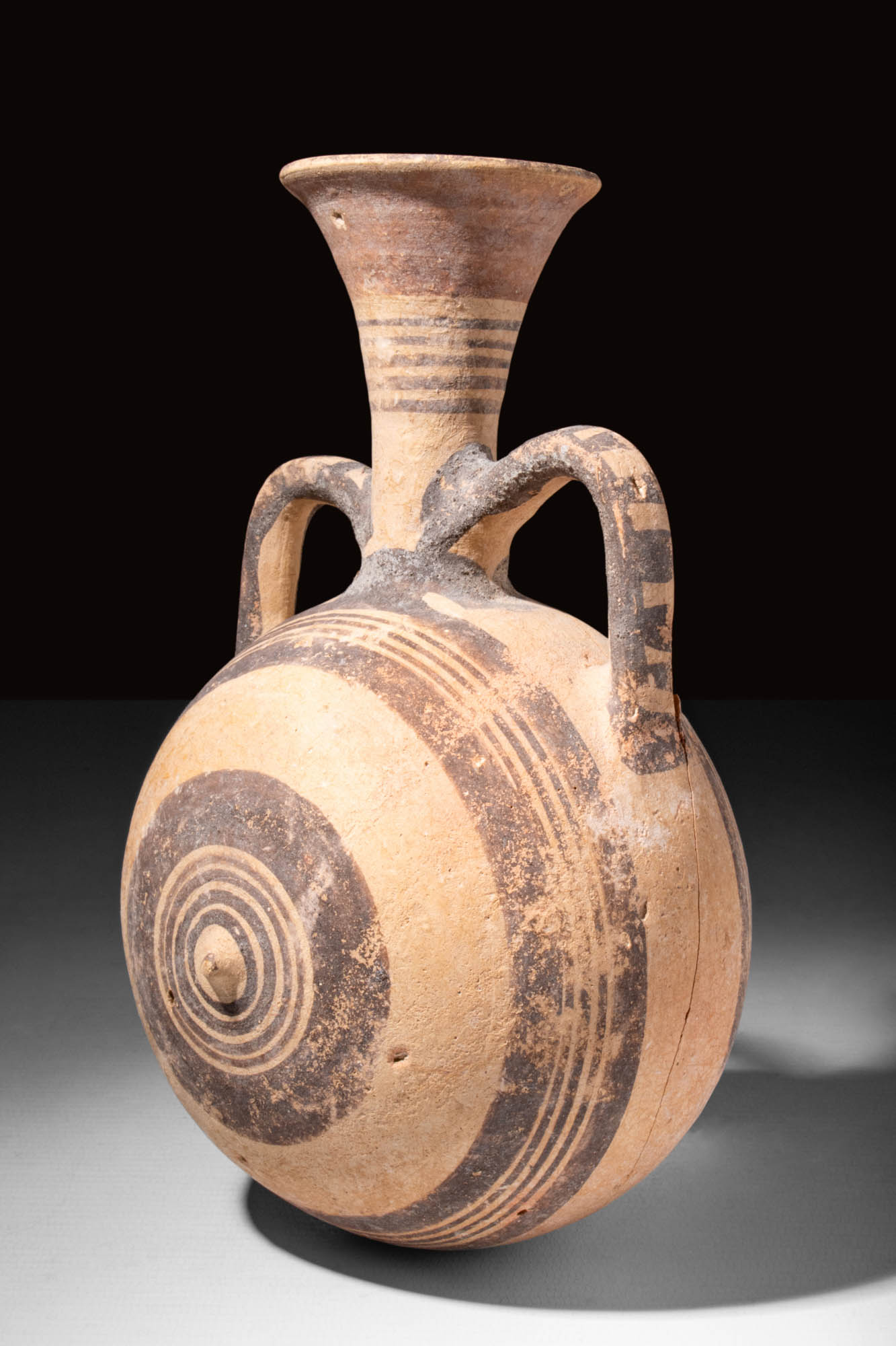 LARGE CYPRIOT BICHROME POTTERY JUG - Image 2 of 6