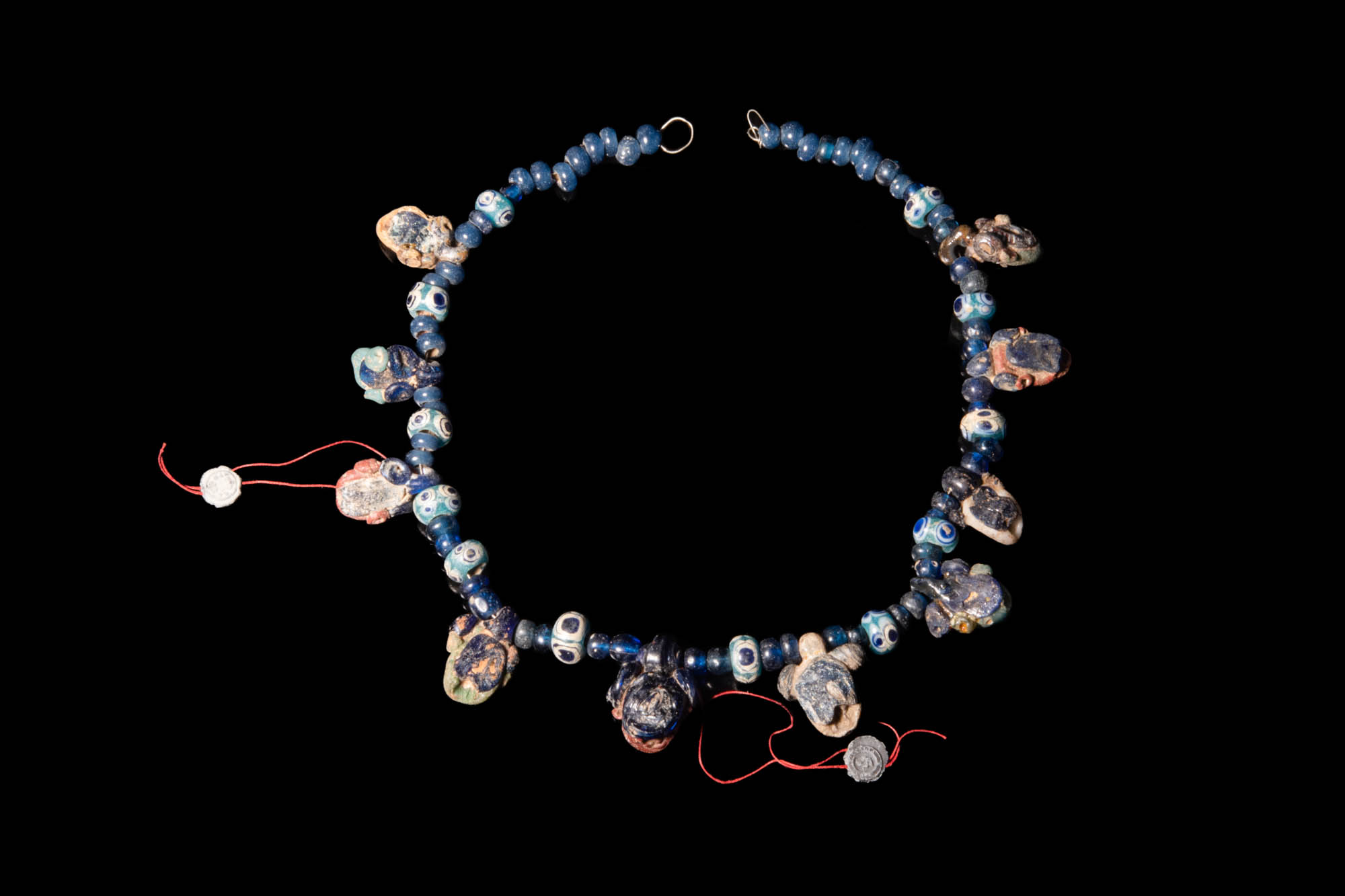 PHOENICIAN GLASS BEADED NECKLACE - Image 2 of 3