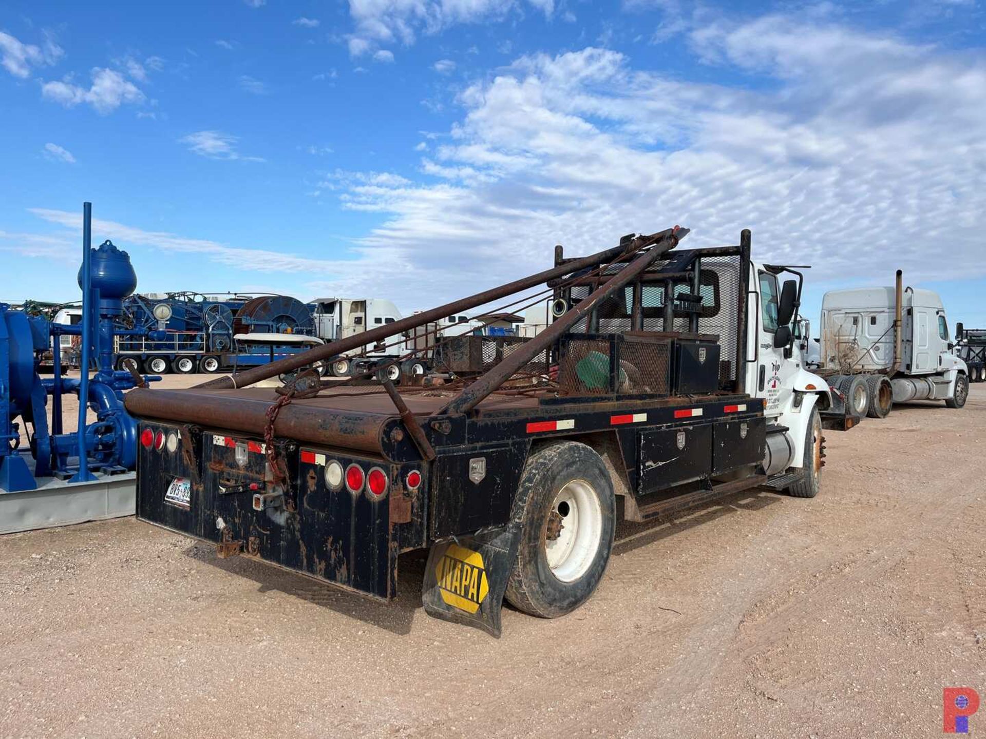 2012 INTERNATIONAL 4300 SBA 4X2 S/A GIN TRUCK - Image 4 of 8