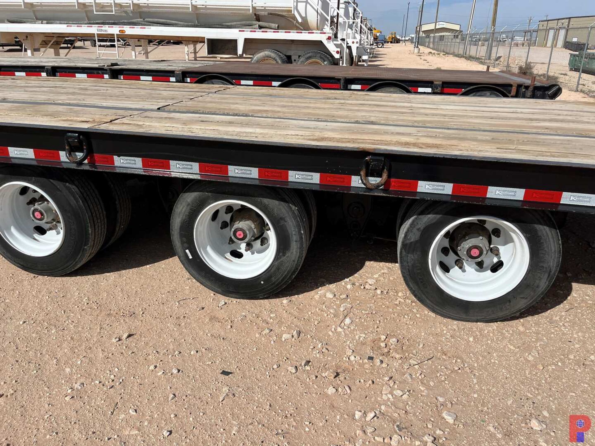 2023 KAUFMAN 53’ 3-AXLE STEP DECK TRAILER - Image 6 of 7