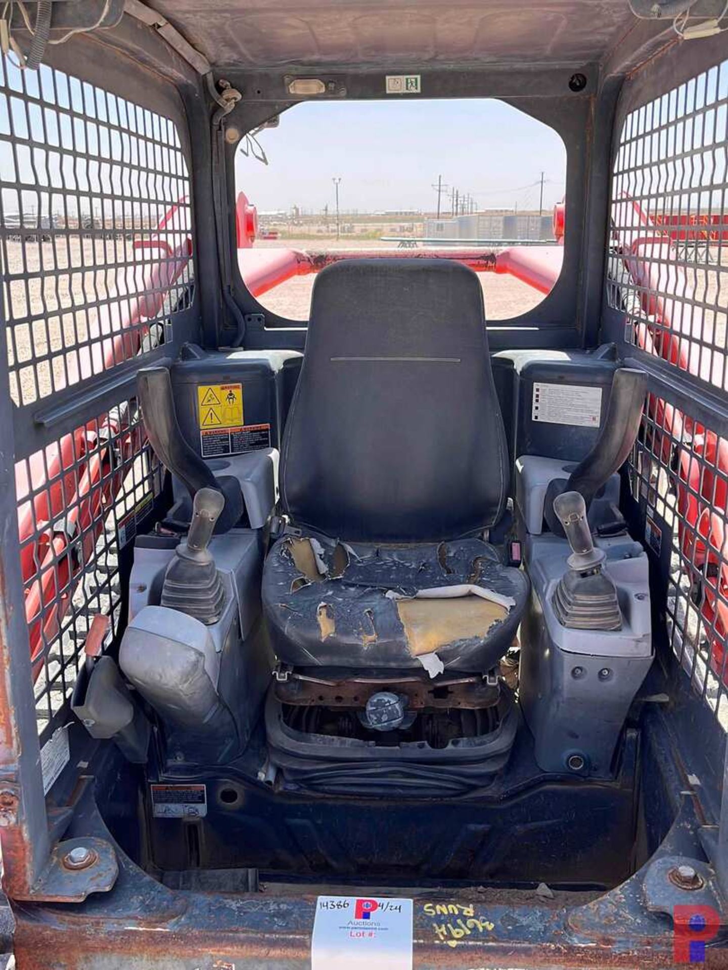 KUBOTA SVL 90-2 SKID STEER - Image 5 of 7