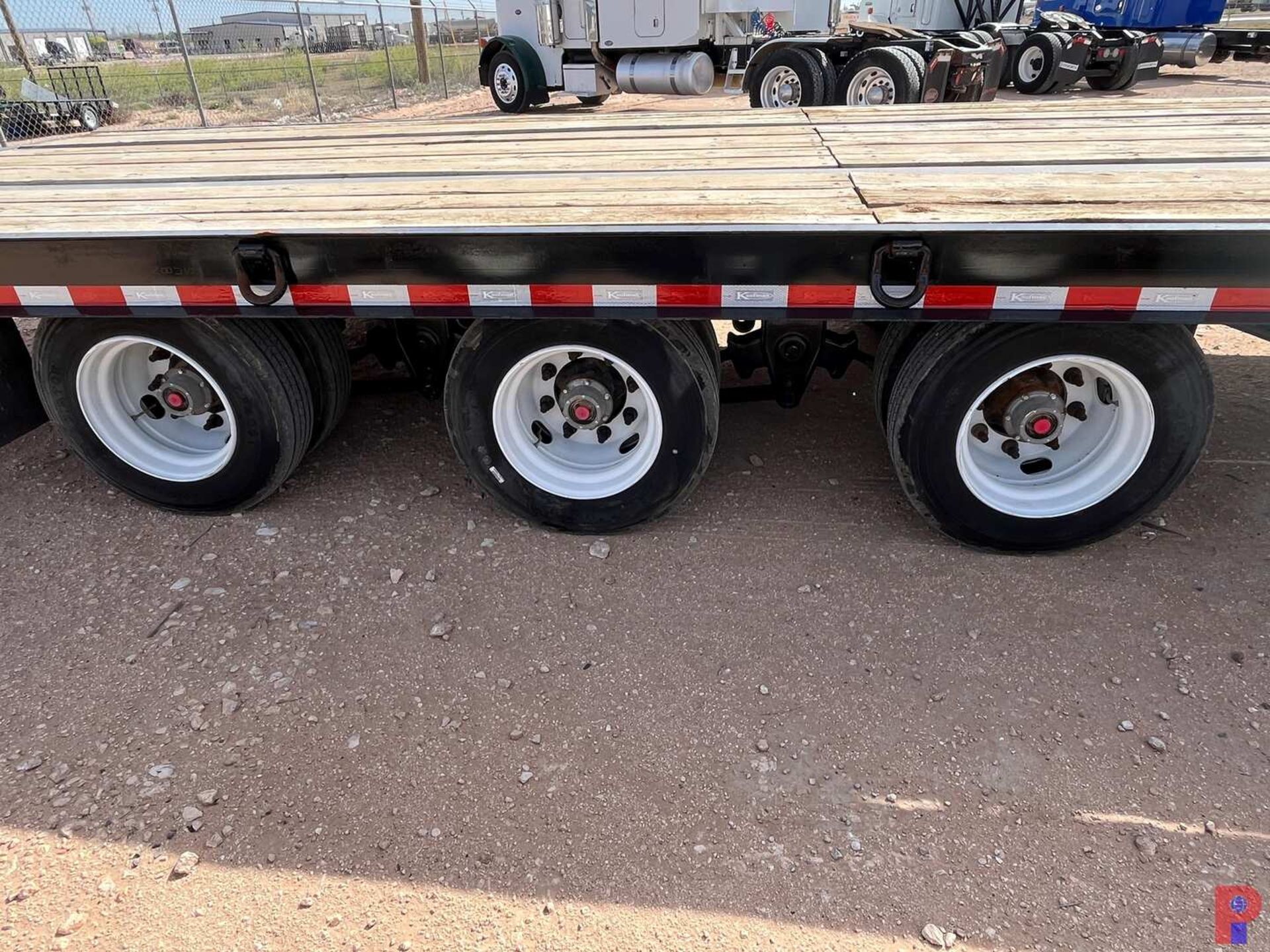 2023 KAUFMAN 53’ 3-AXLE STEP DECK TRAILER - Image 5 of 7