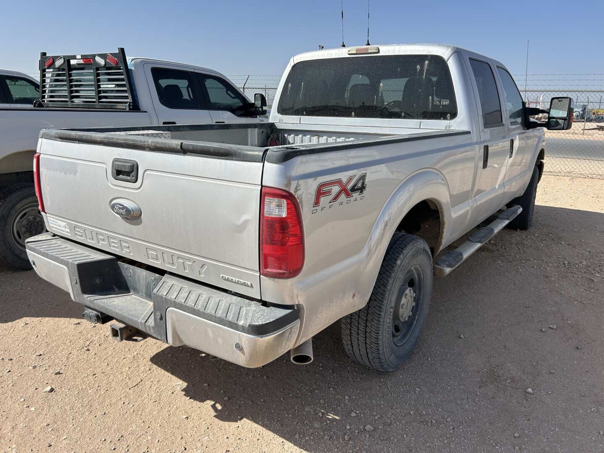 2015 FORD F-250 CREW CAB PICKUP TRUCK - Image 3 of 10