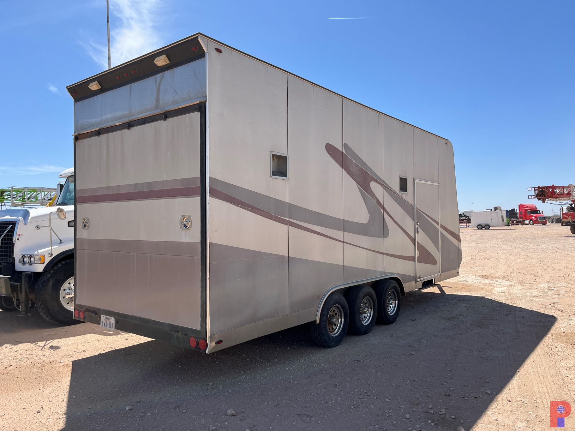 2007 ULTRA HAULER 25’ X 8’ ENCLOSED 3-AXLE CAR HAULER - Image 2 of 11